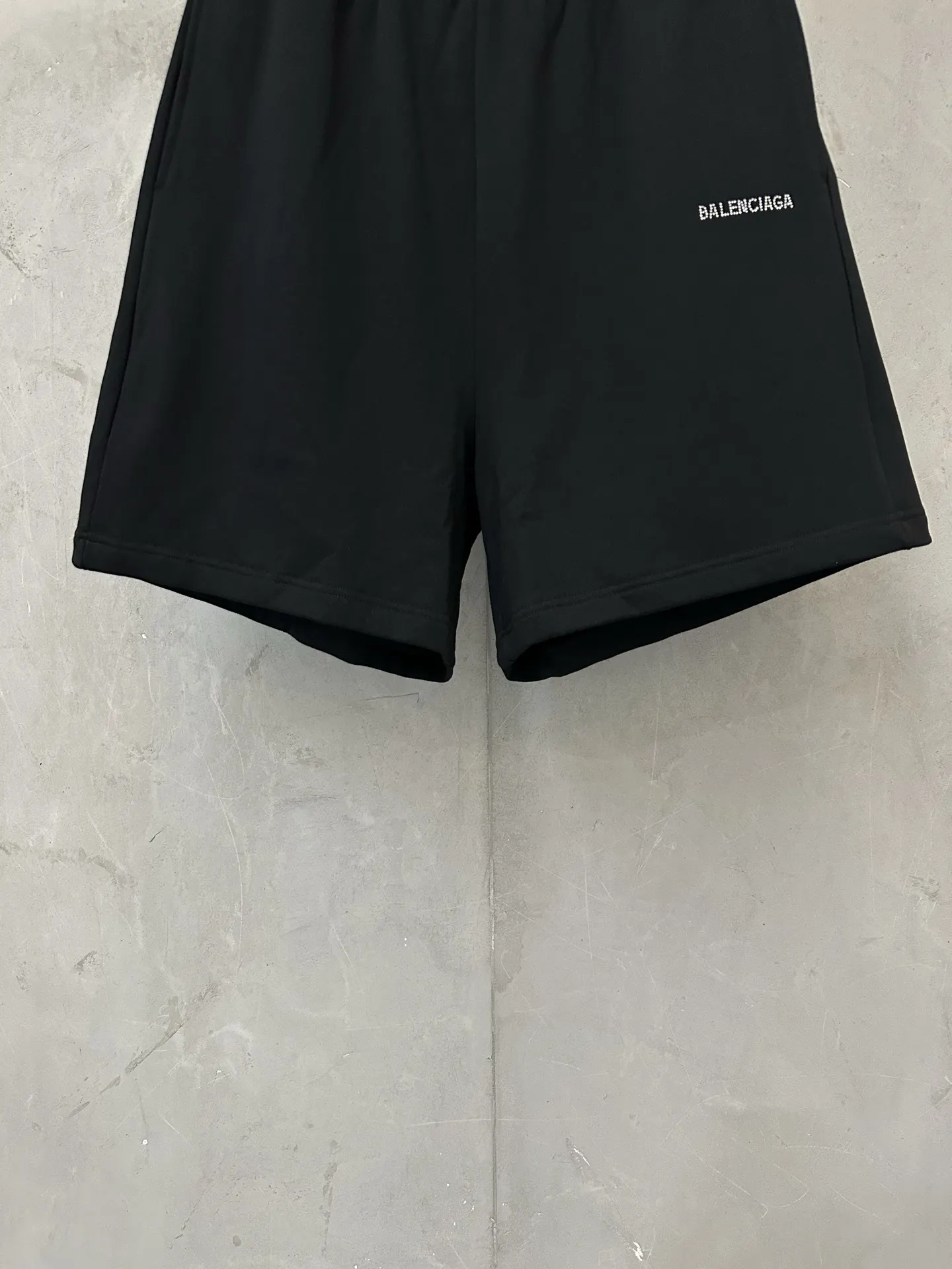 Logo Rhinestone Cotton-Jersey Shorts D21520192 — view 4