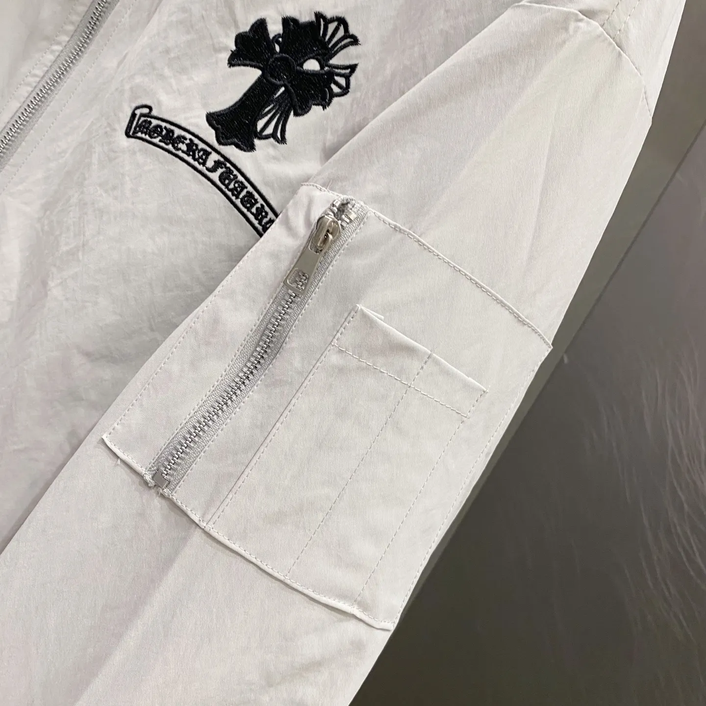 Embroidered Logo Nylon Bomber Jacket D21519605 — view 12