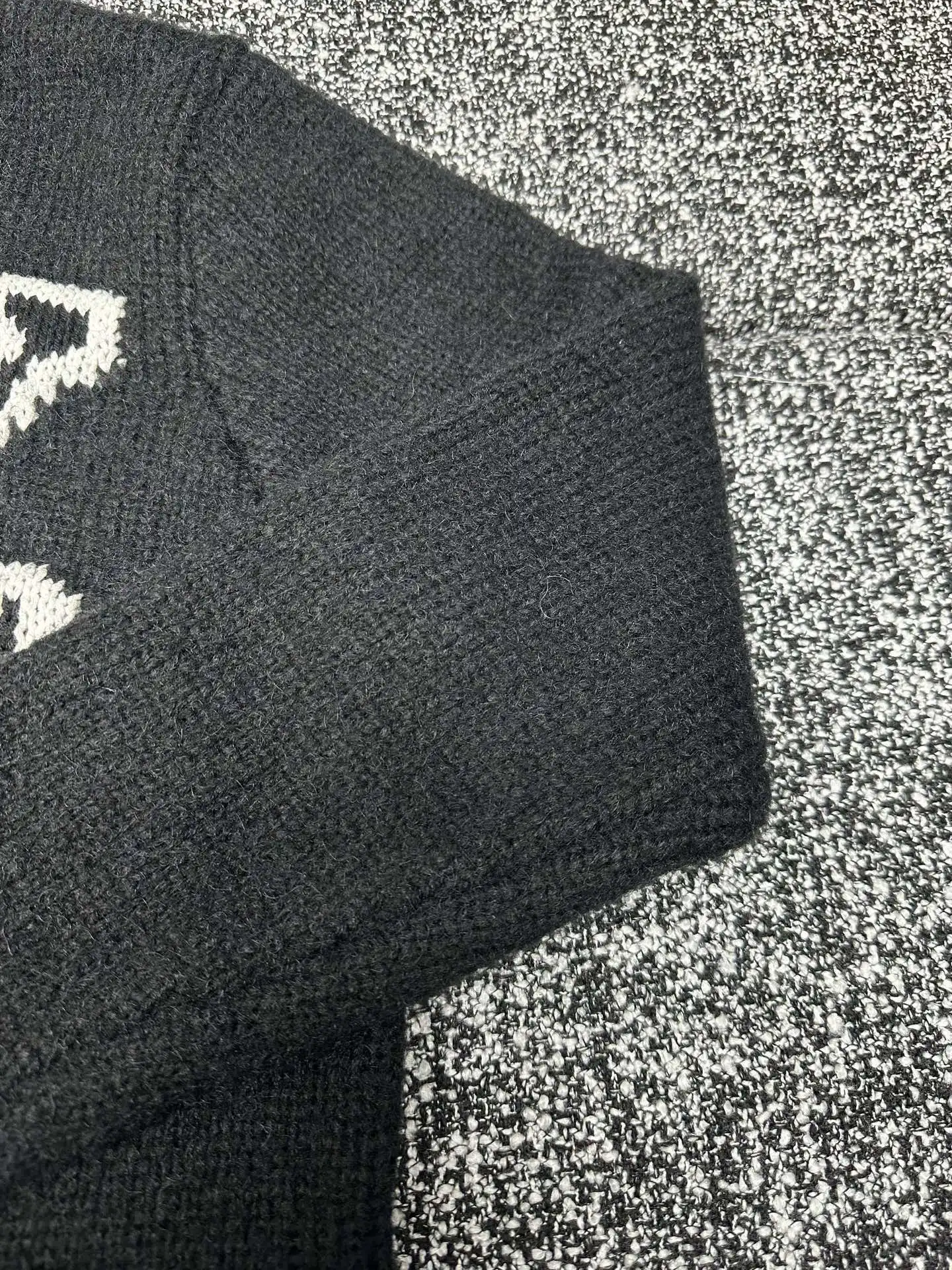 Logo Intarsia Wool-Blend Cardigan D22016392 — view 4