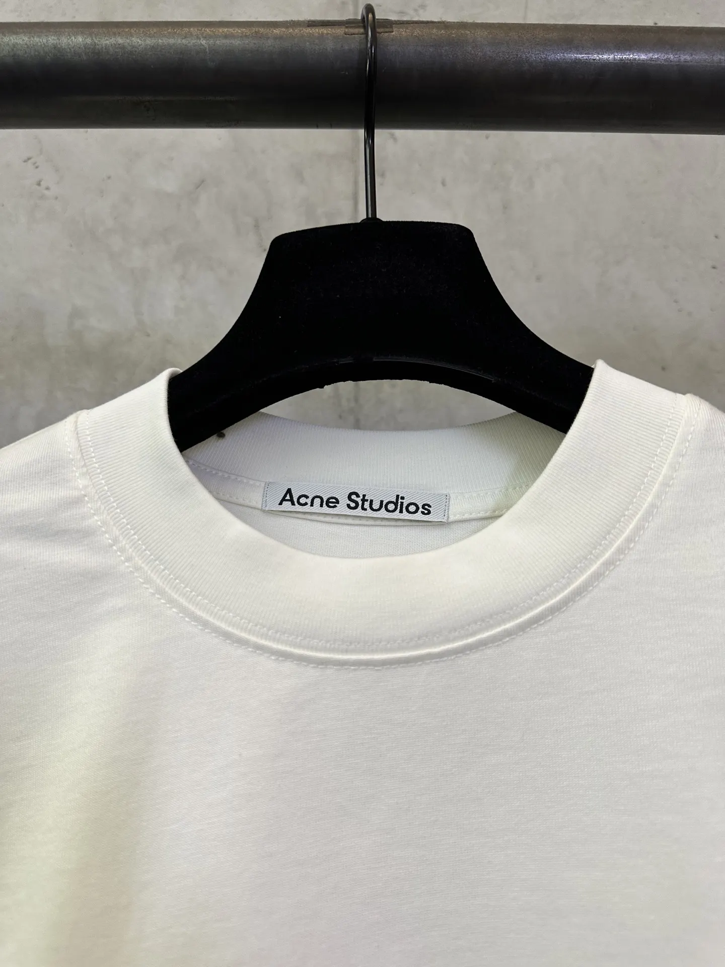 Vintage Logo Patch Long-Sleeve T-Shirt D22025042 — view 7