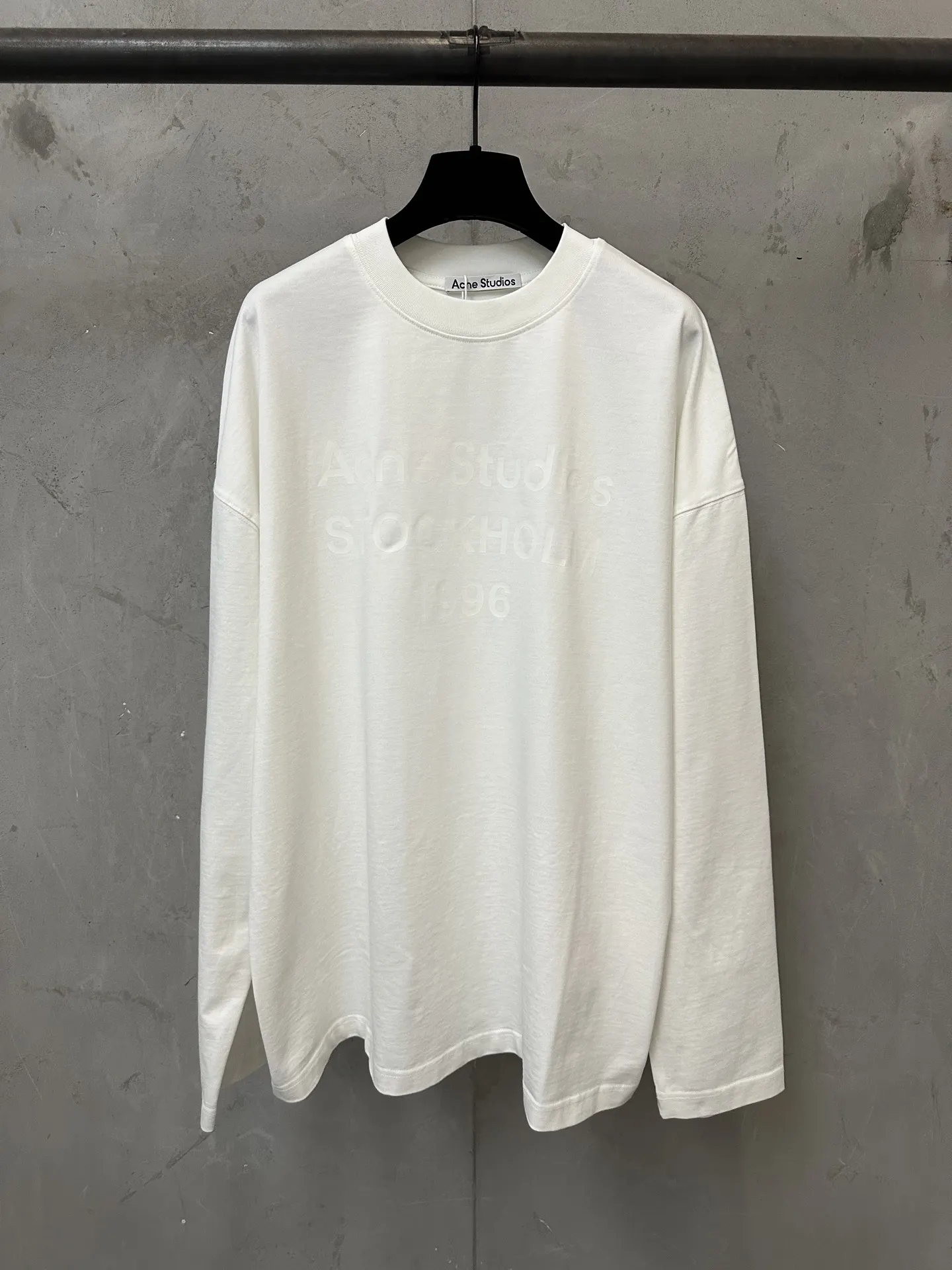 1996 Logo-Embossed Long-Sleeve T-Shirt D22020189