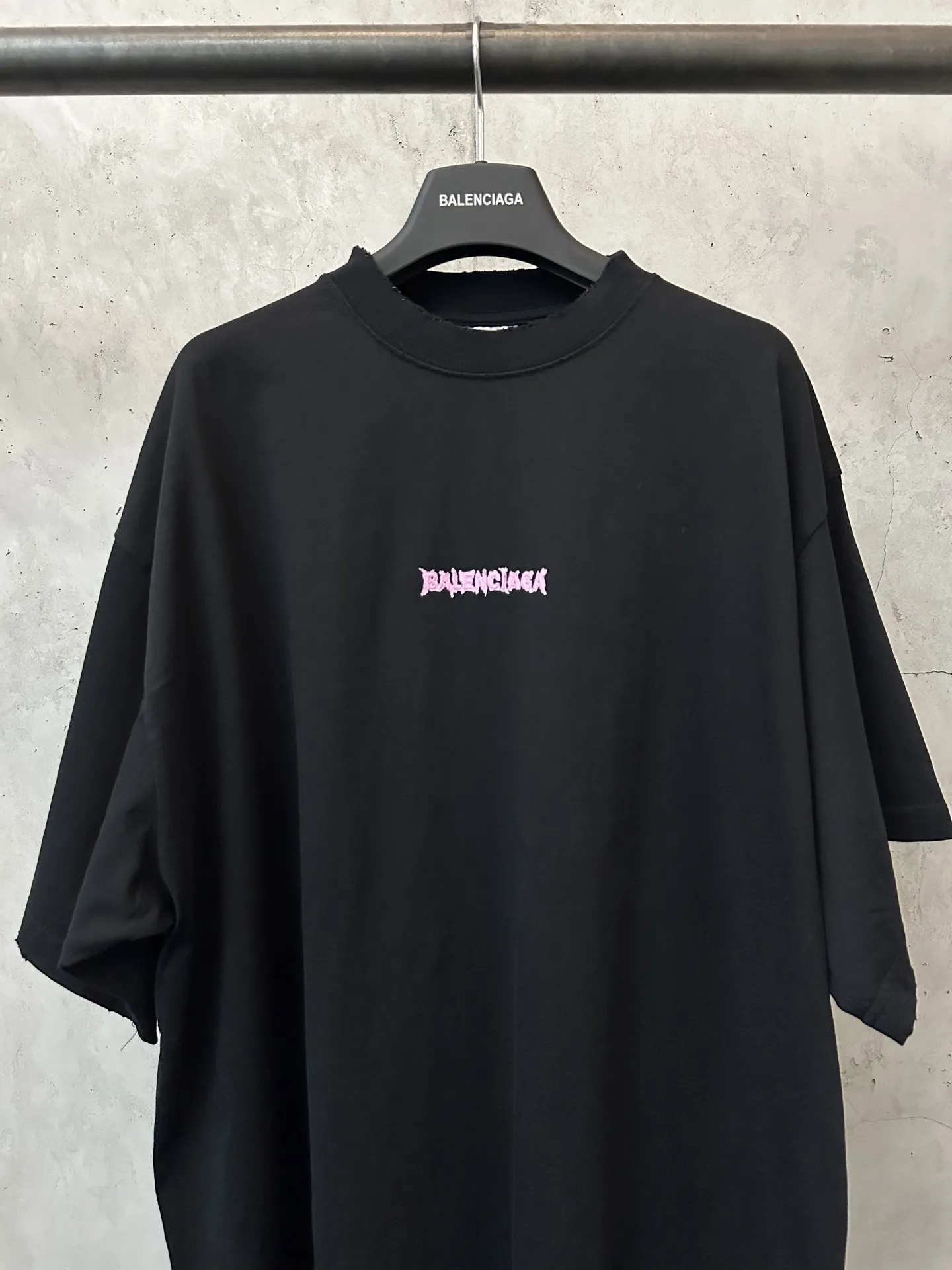 Logo Embroidery Oversized Cotton T-Shirt D22012317 — view 3