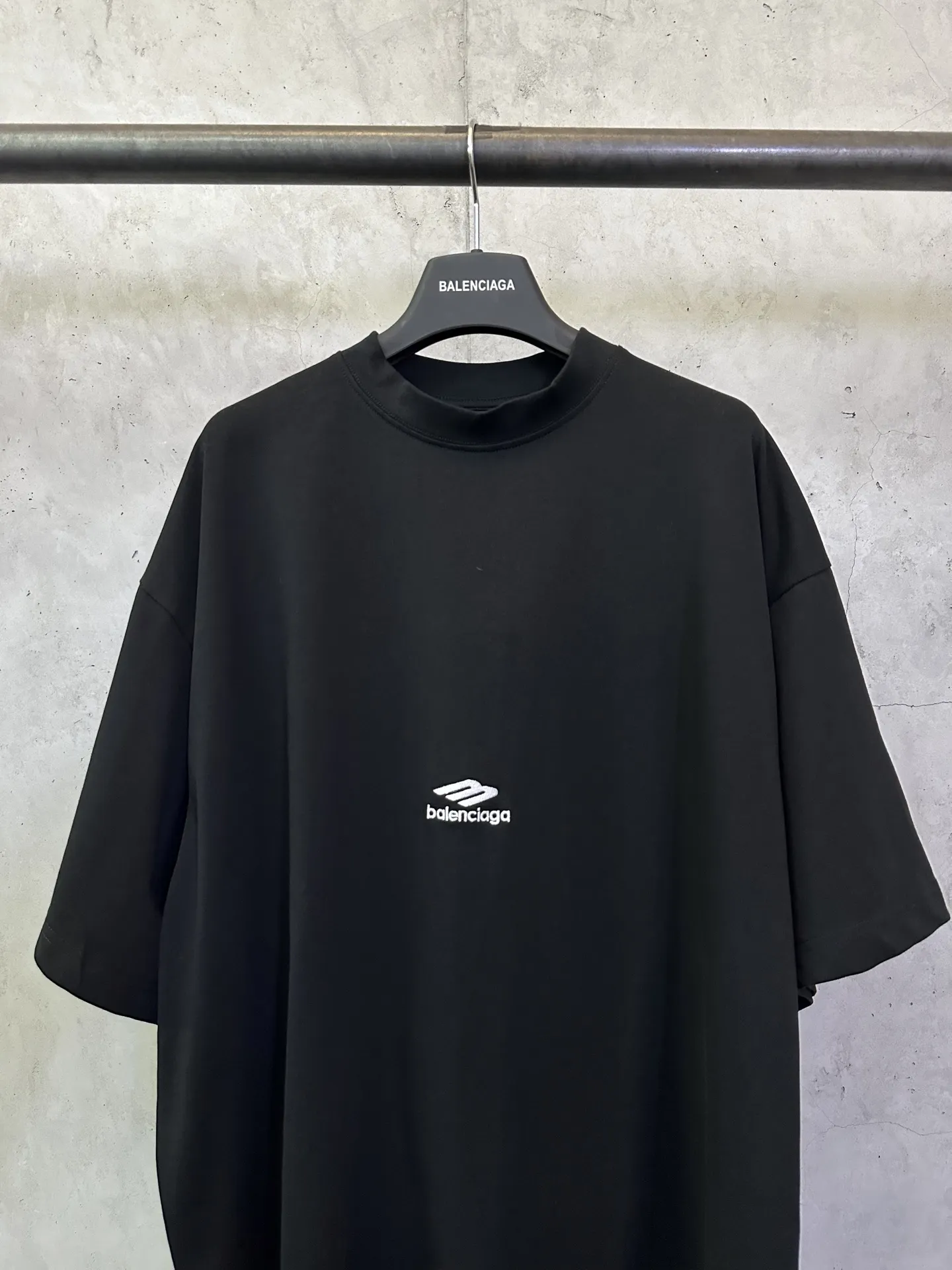 Logo Embroidered Oversized Cotton T-Shirt D22015694 — view 3