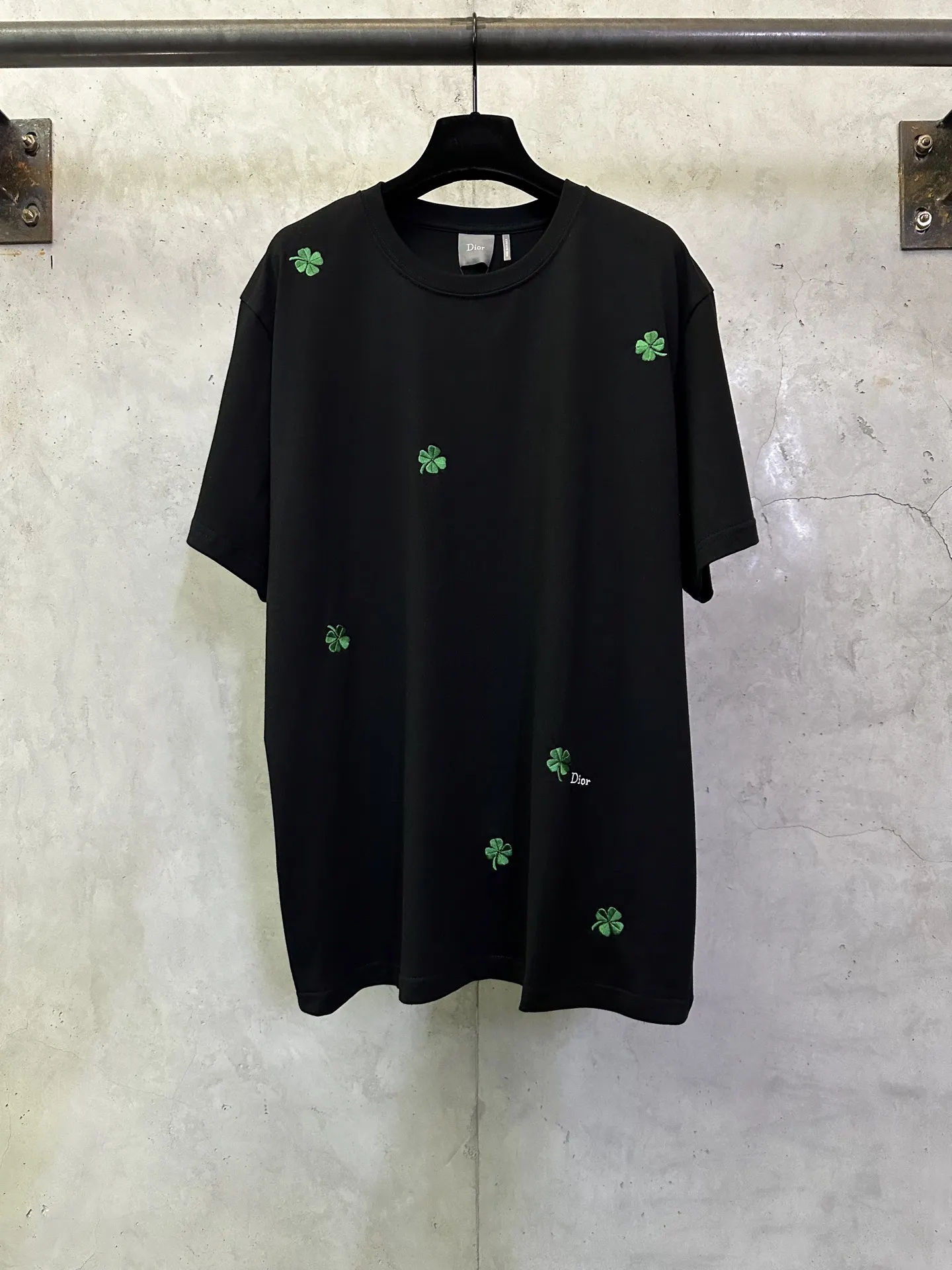 Clover Embroidered Cotton T-Shirt D22012811