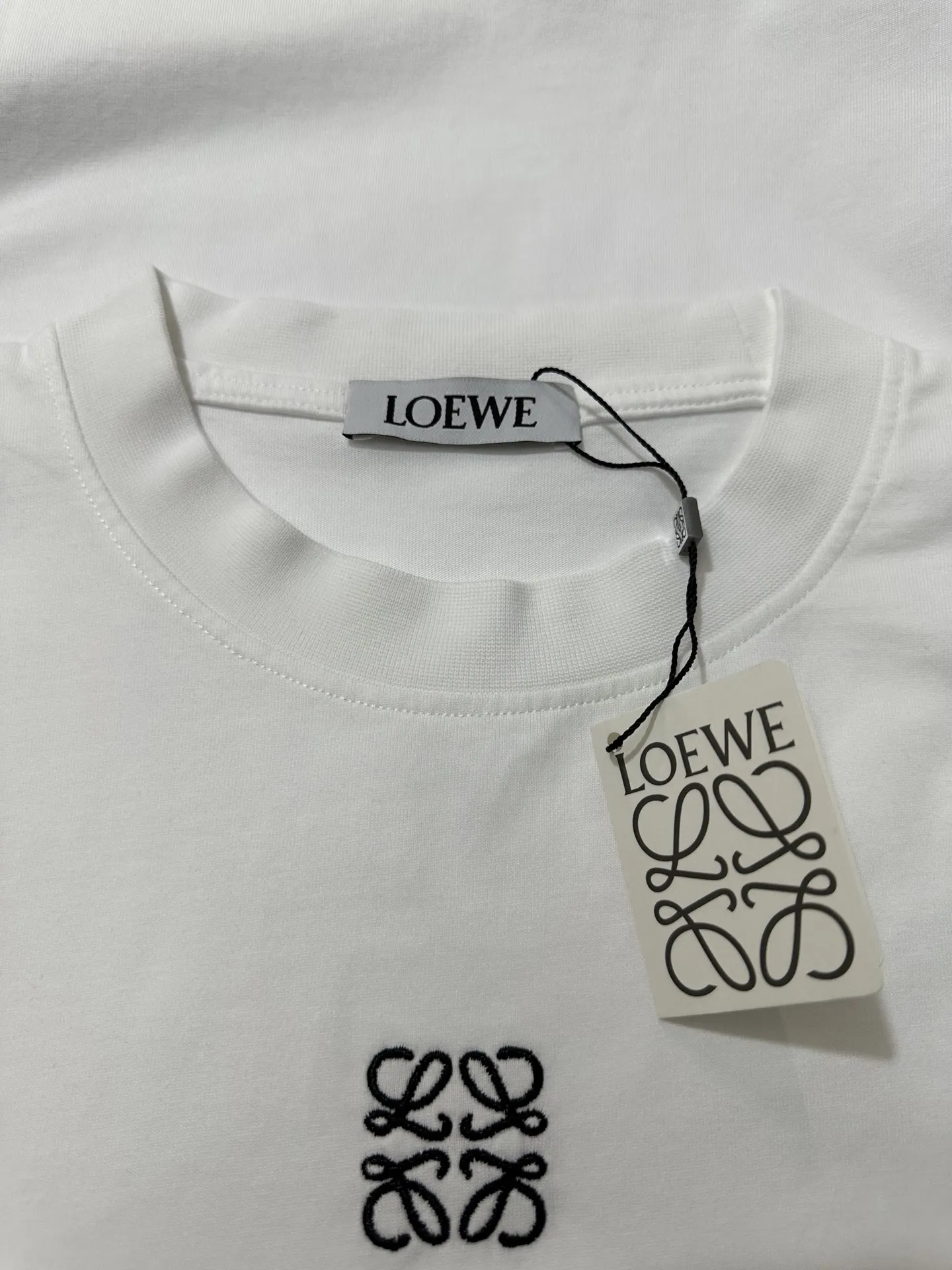 Anagram Logo Long-Sleeved T-Shirt D22023544 — view 6