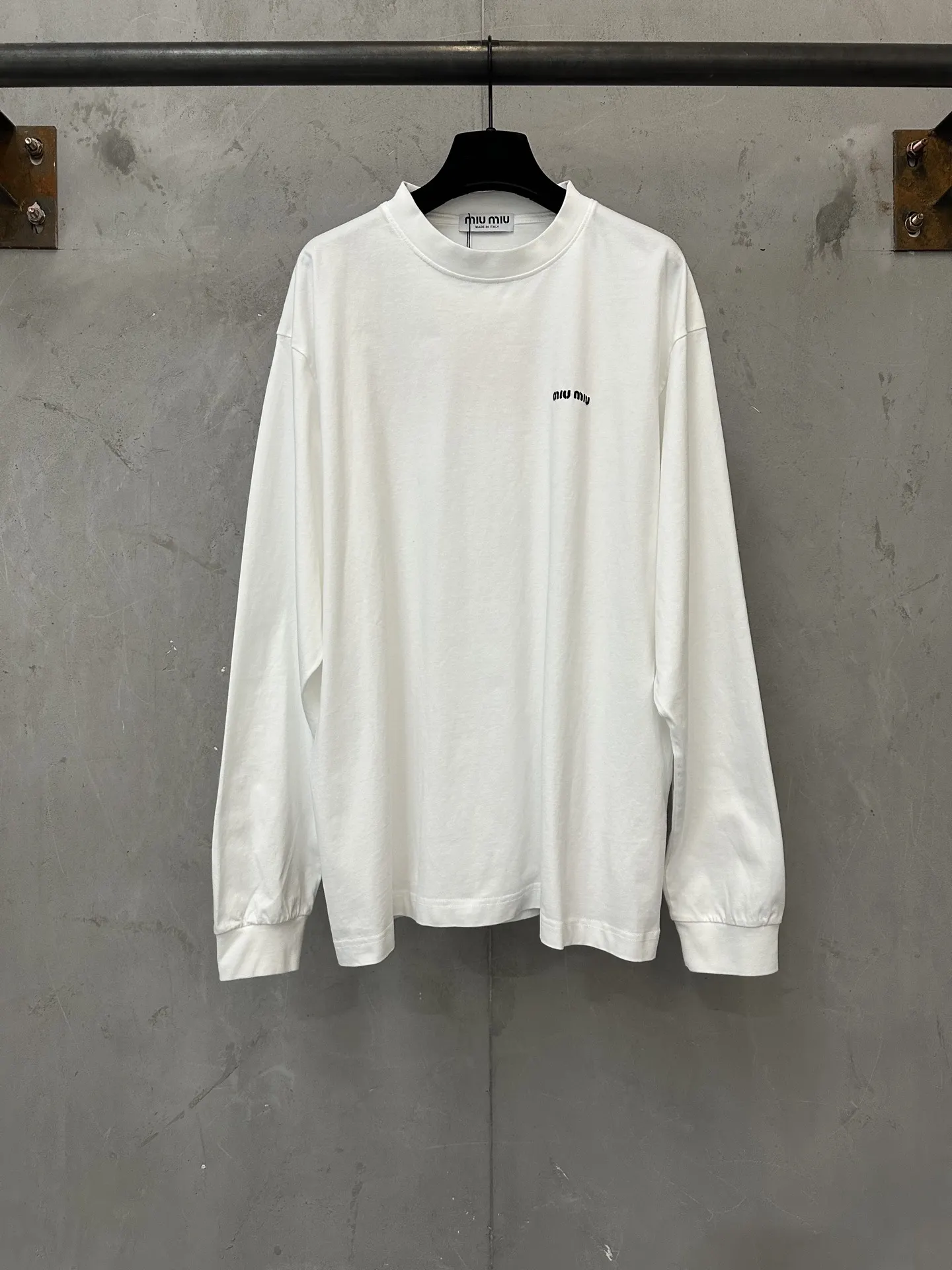 Logo-Embroidered Long-Sleeve T-Shirt D22021774