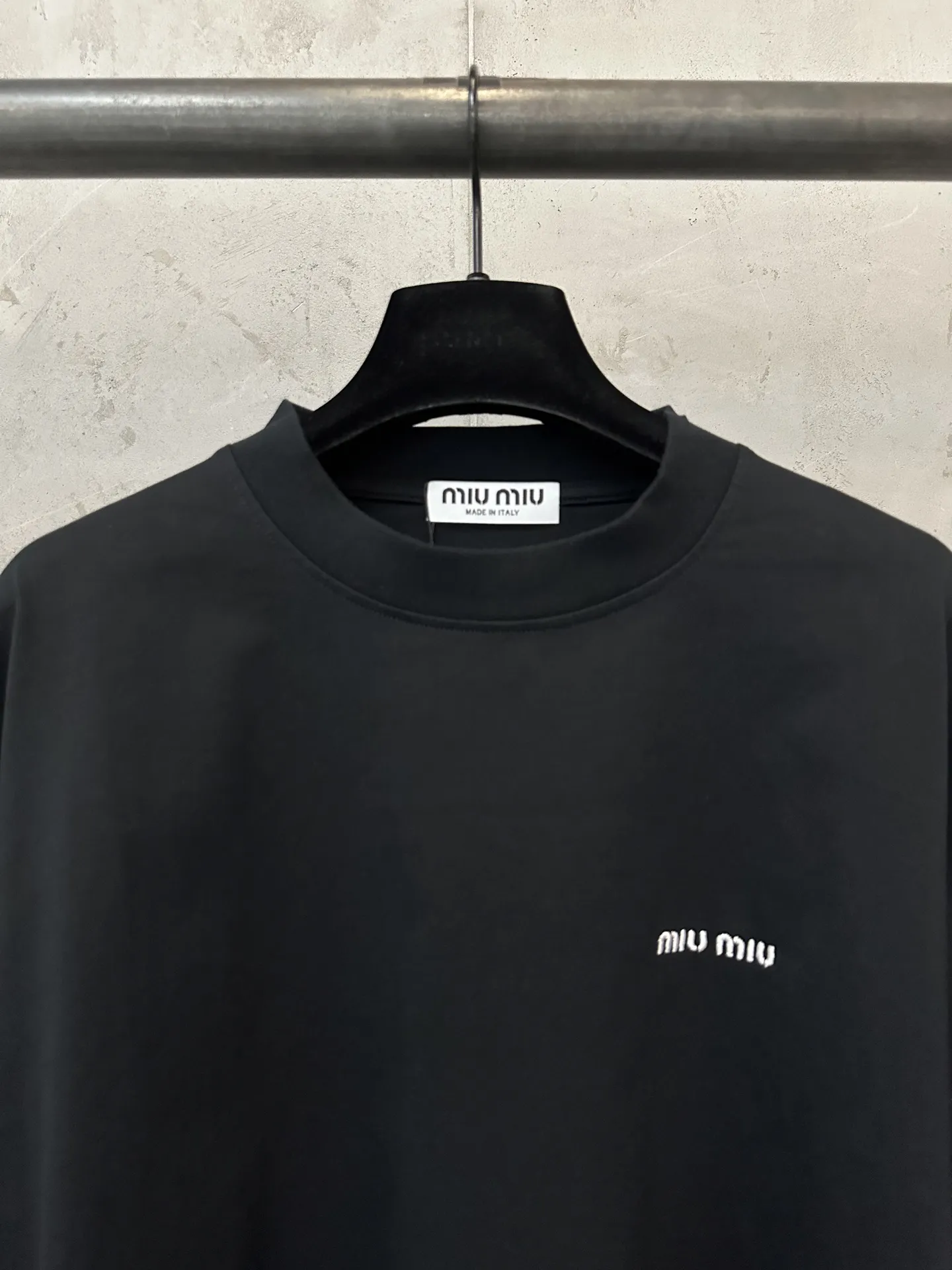 Logo-Embroidered Long-Sleeved T-Shirt D22021772 — view 5