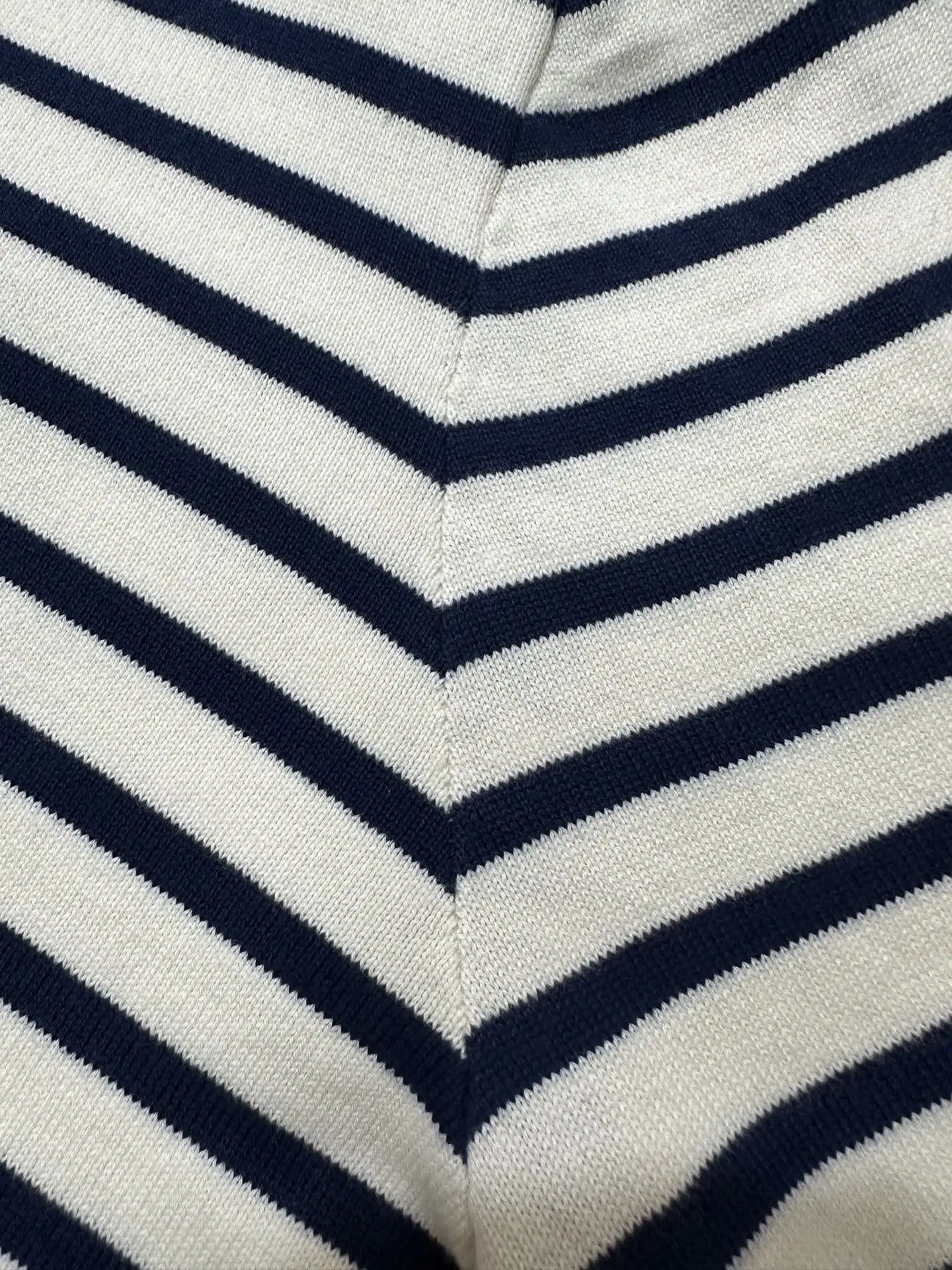 Striped Wool-Blend Knit T-Shirt D22011614 — view 7