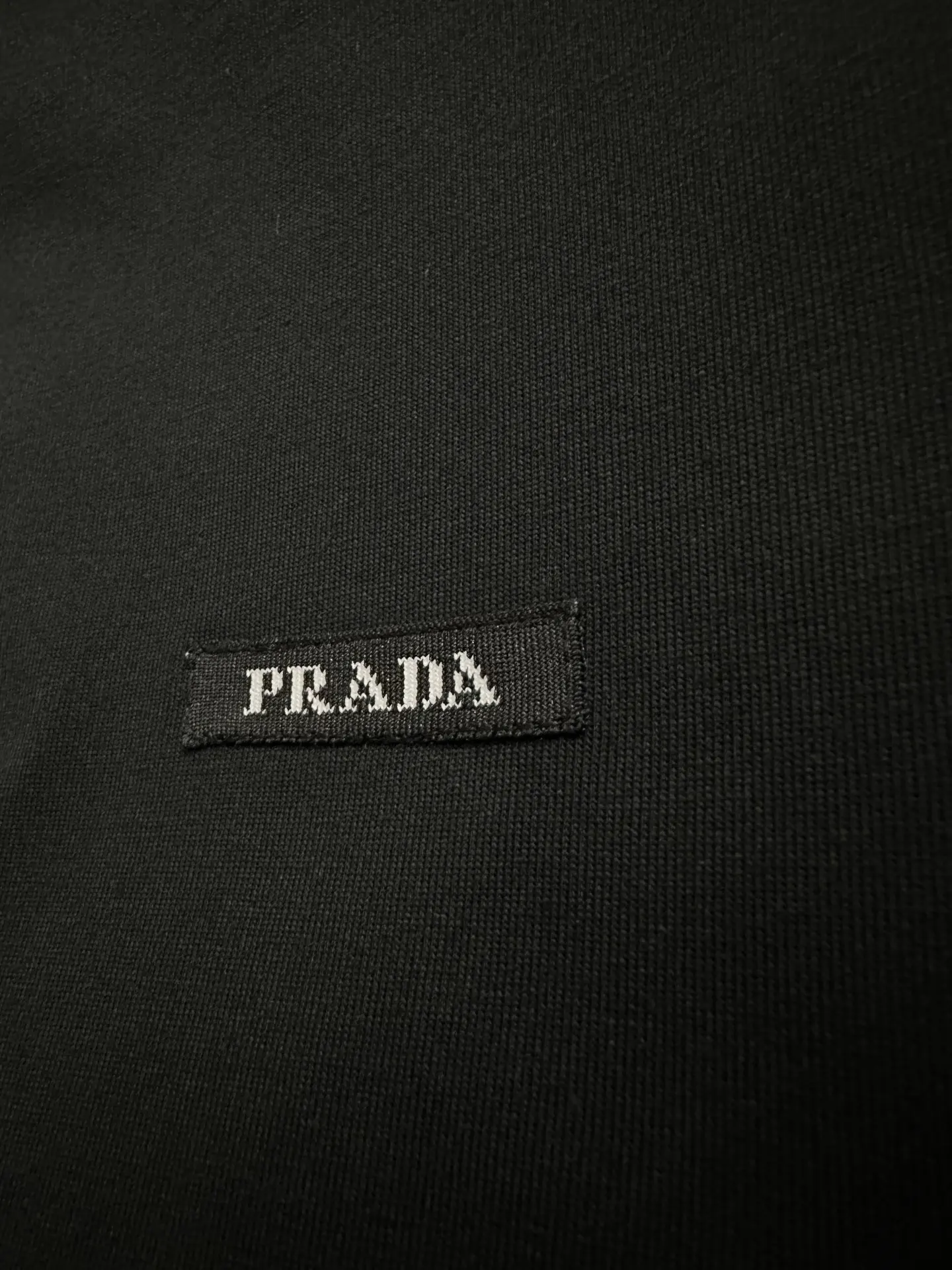 Logo-Patch Long-Sleeve Cotton T-Shirt D22023508 — view 8