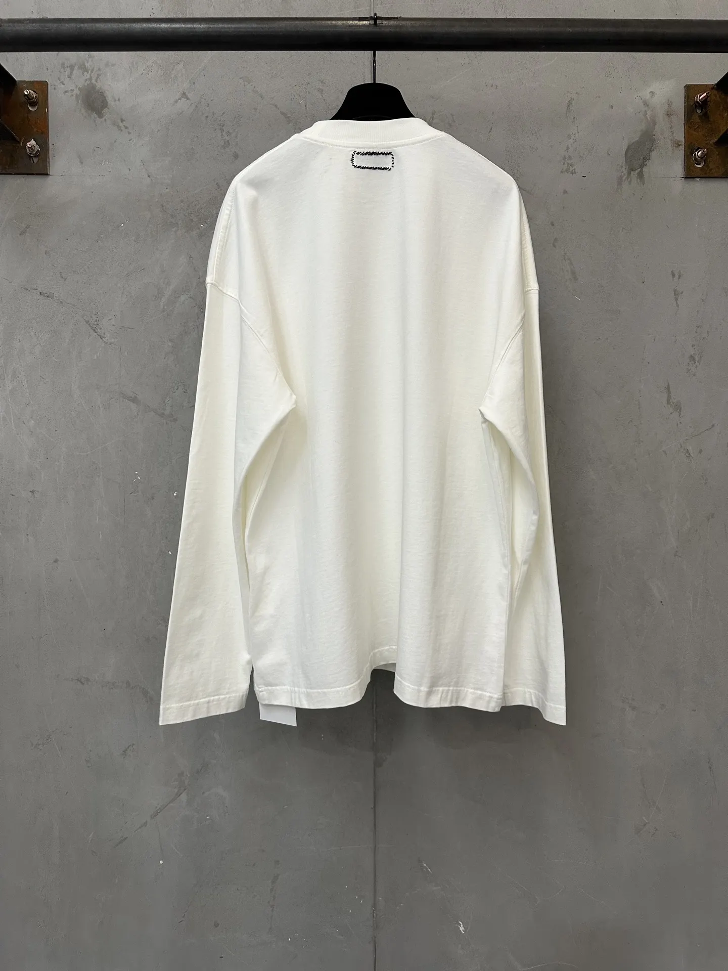 Surf Club Graphic Long-Sleeve T-Shirt D22021760 — view 2