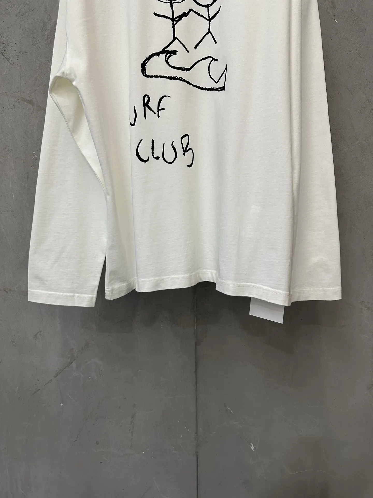 Surf Club Graphic Long-Sleeve T-Shirt D22021760 — view 4