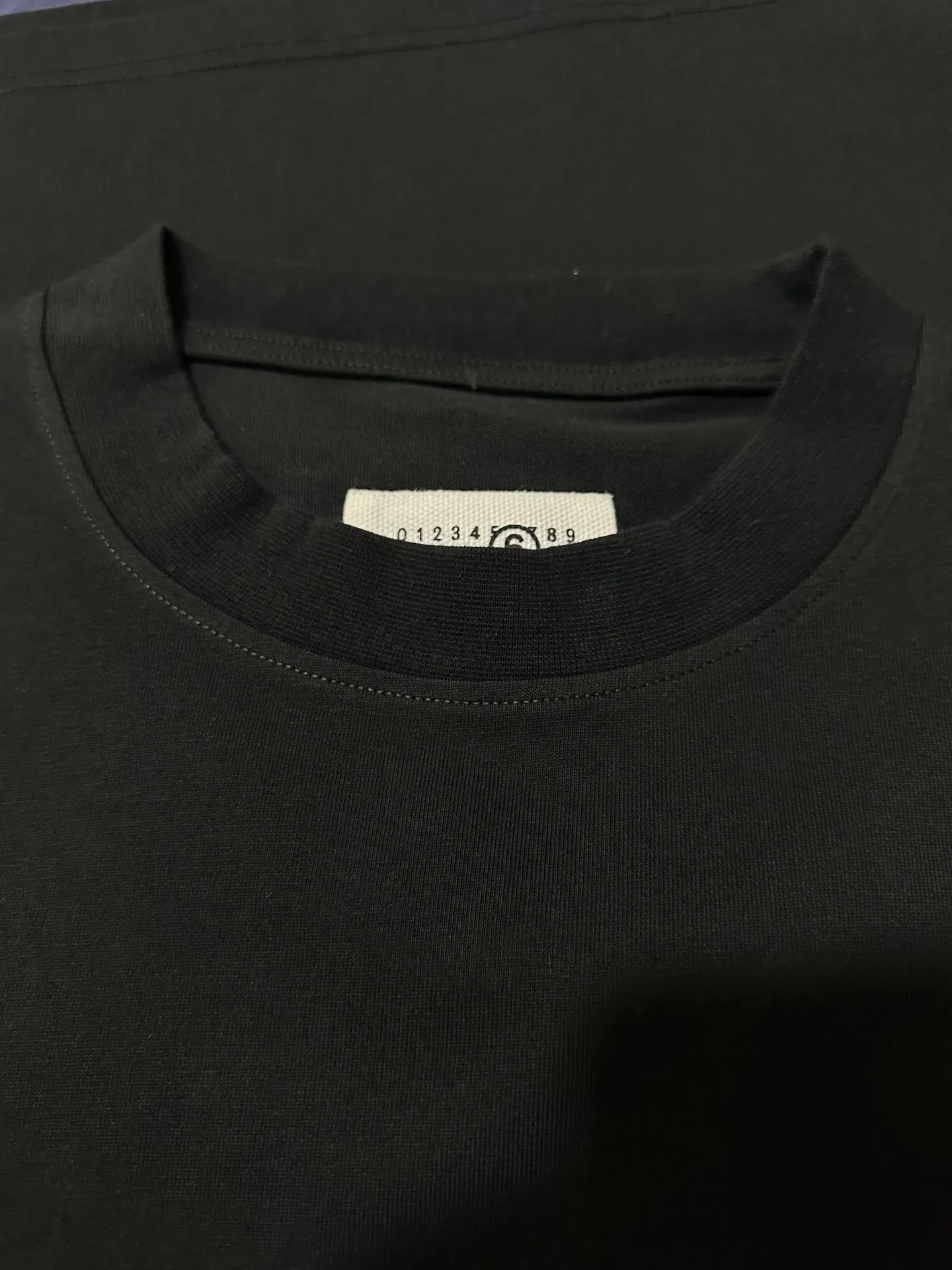 MM6 Maison Margiela Logo Label Long-Sleeve T-Shirt D22024376 — view 6