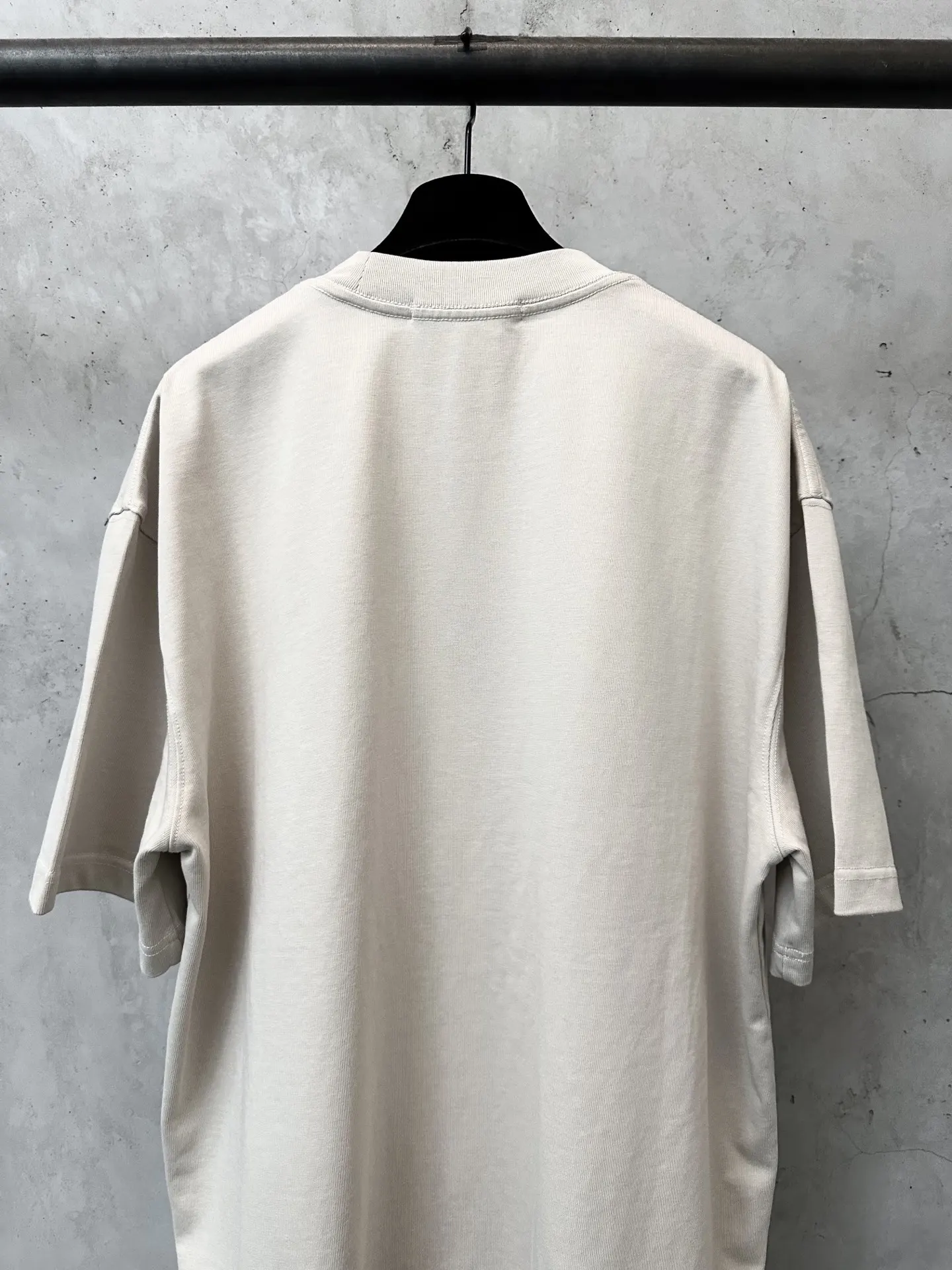 Logo Graphic Heavyweight Cotton T-Shirt D22012319 — view 5