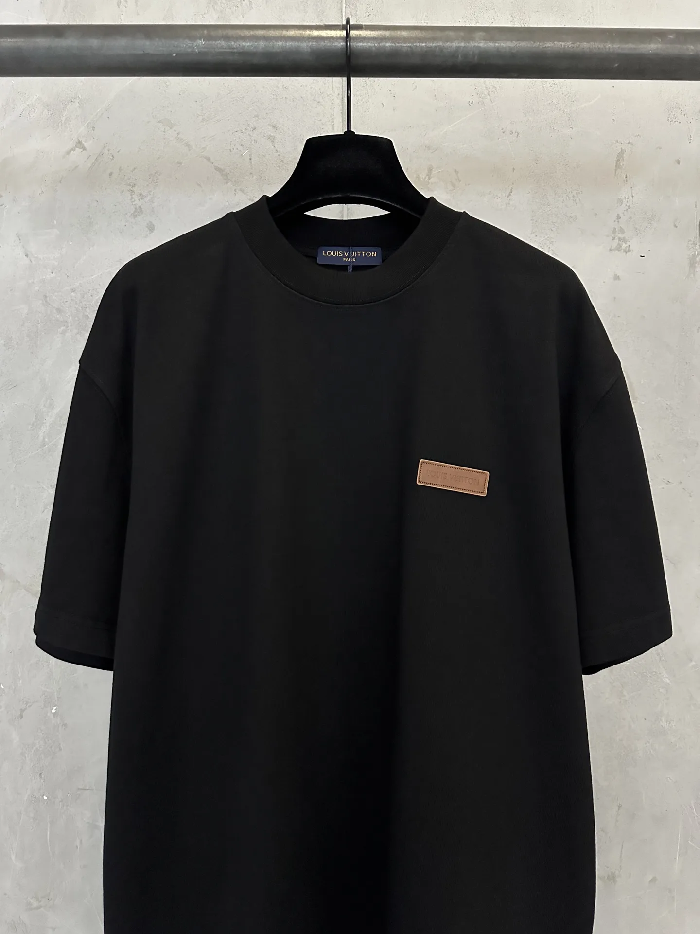 Leather Patch Heavyweight Cotton T-Shirt D22012304 — view 3