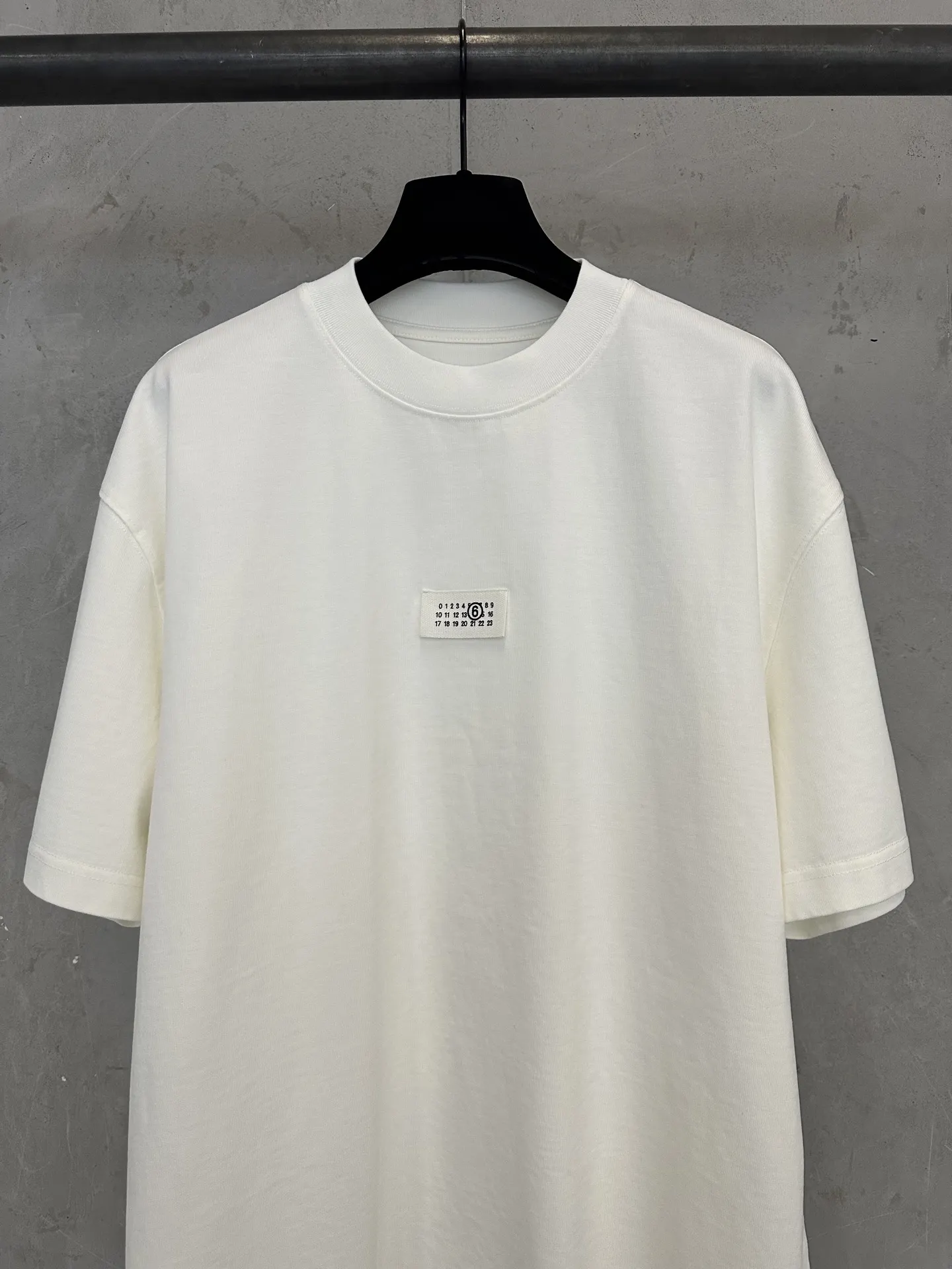 MM6 Heavyweight Cotton Jersey Logo T-Shirt D22012291 — view 3