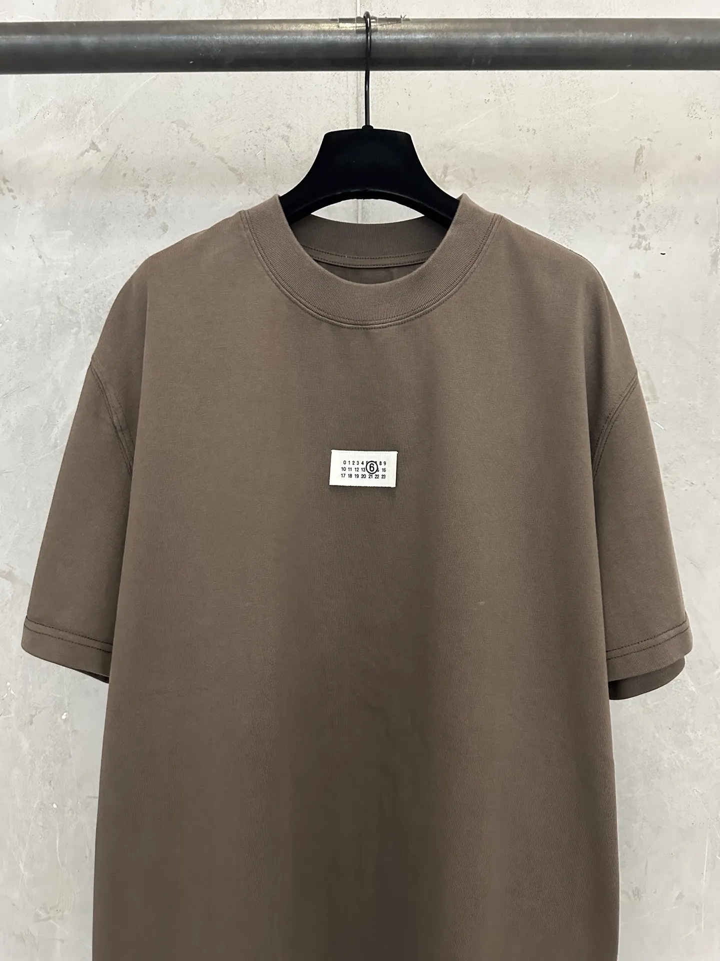 MM6 Numeric Label Heavyweight Cotton T-Shirt D22012295 — view 3