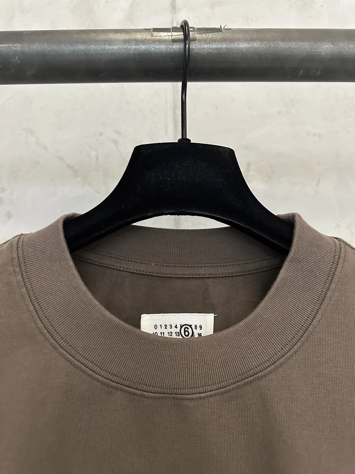 MM6 Numeric Label Heavyweight Cotton T-Shirt D22012295 — view 7