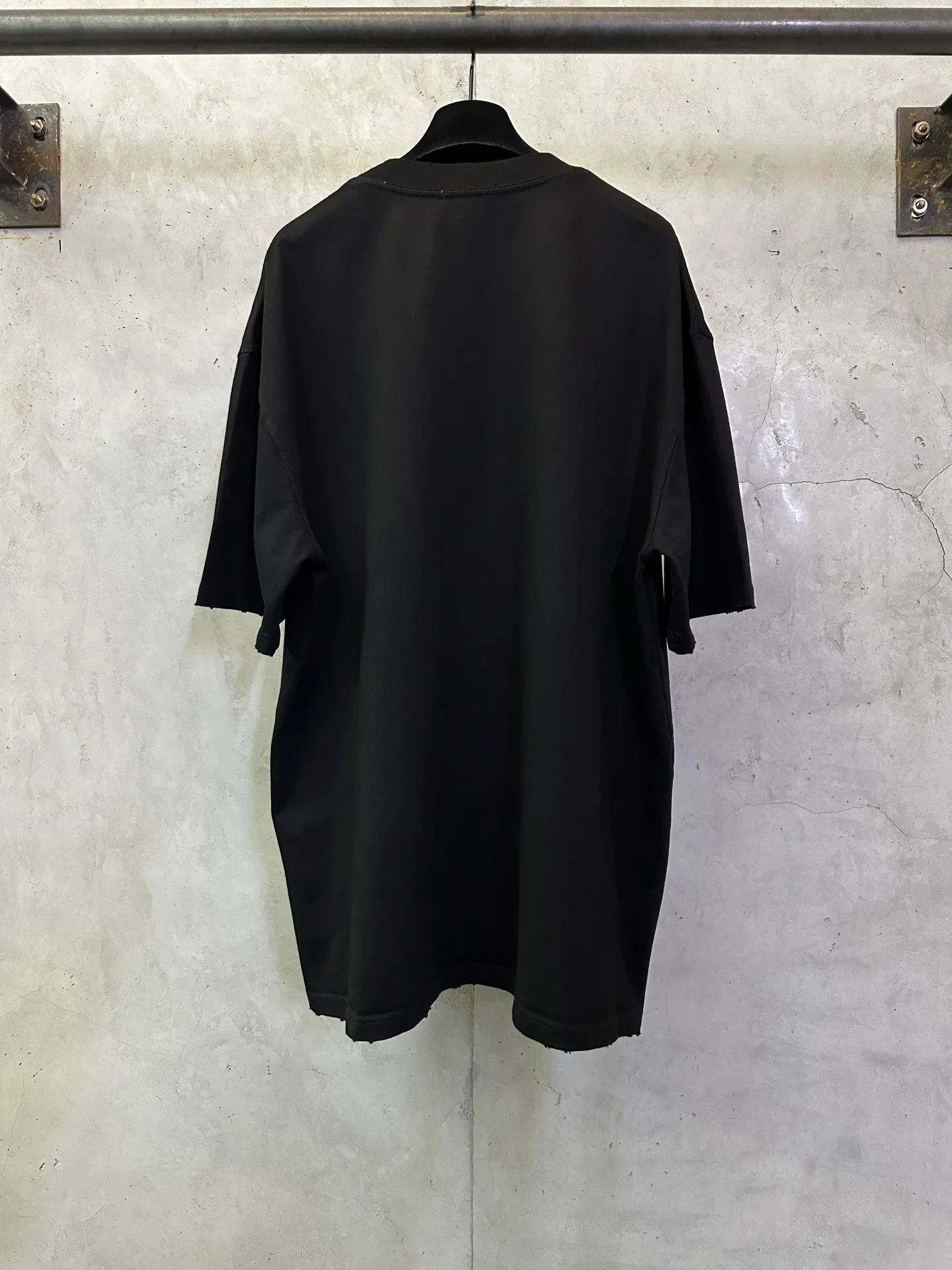 Logo-Print Heavyweight Cotton T-Shirt D22015697 — view 2