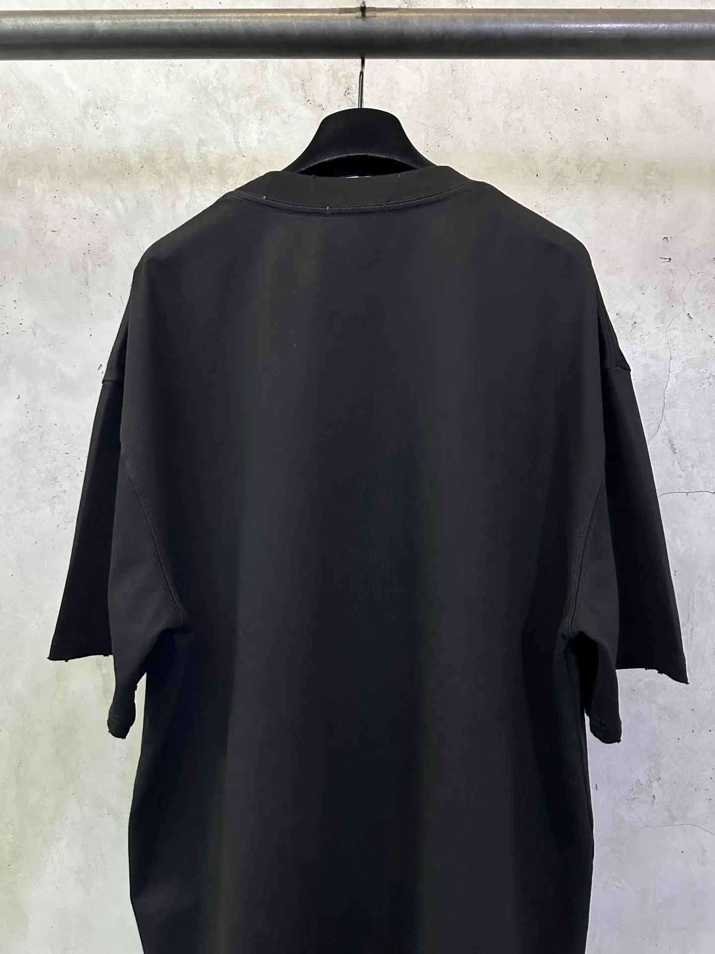 Logo-Print Heavyweight Cotton T-Shirt D22015697 — view 5