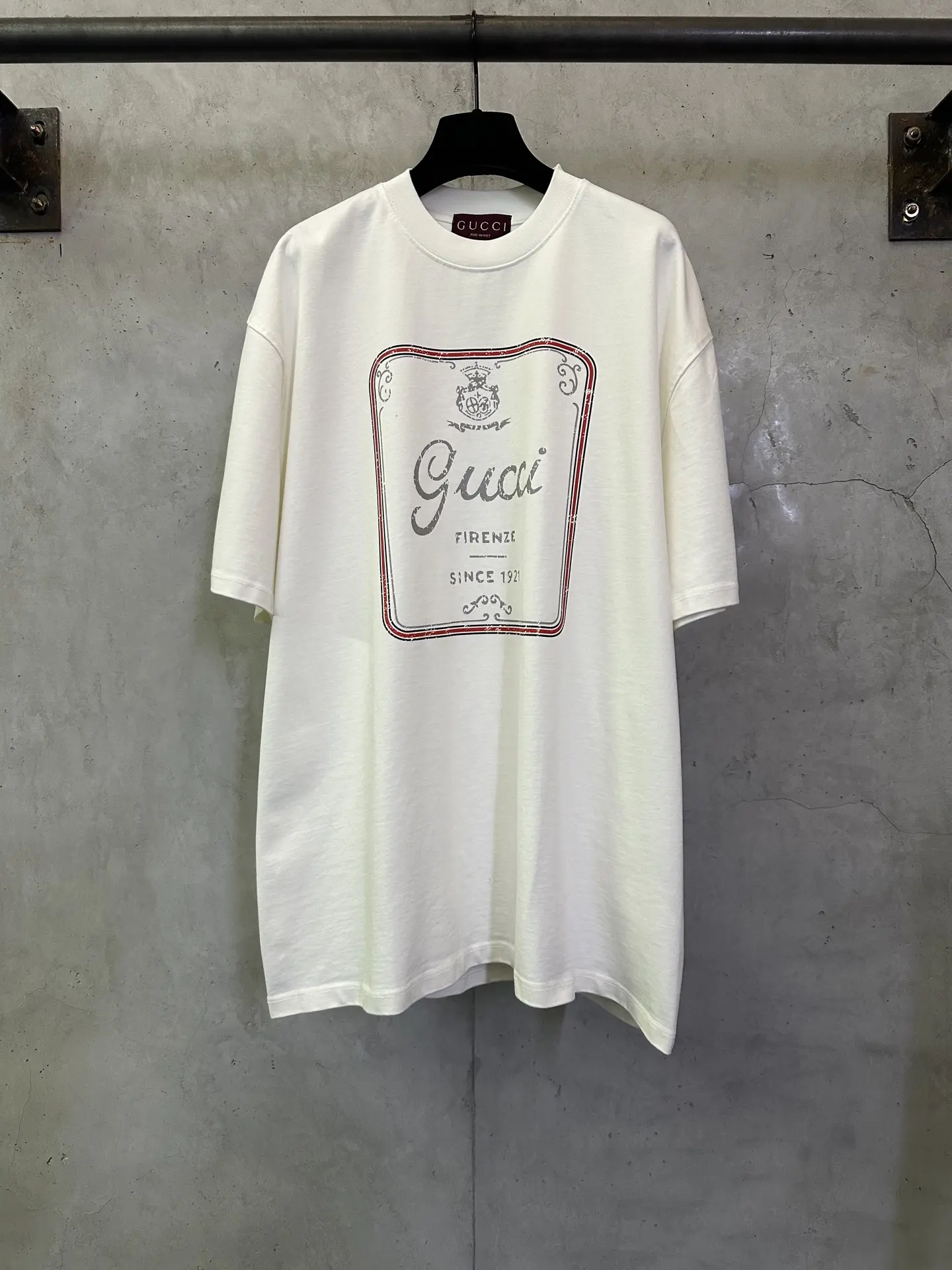 Gucci Firenze Logo Print Cotton T-Shirt D22012862