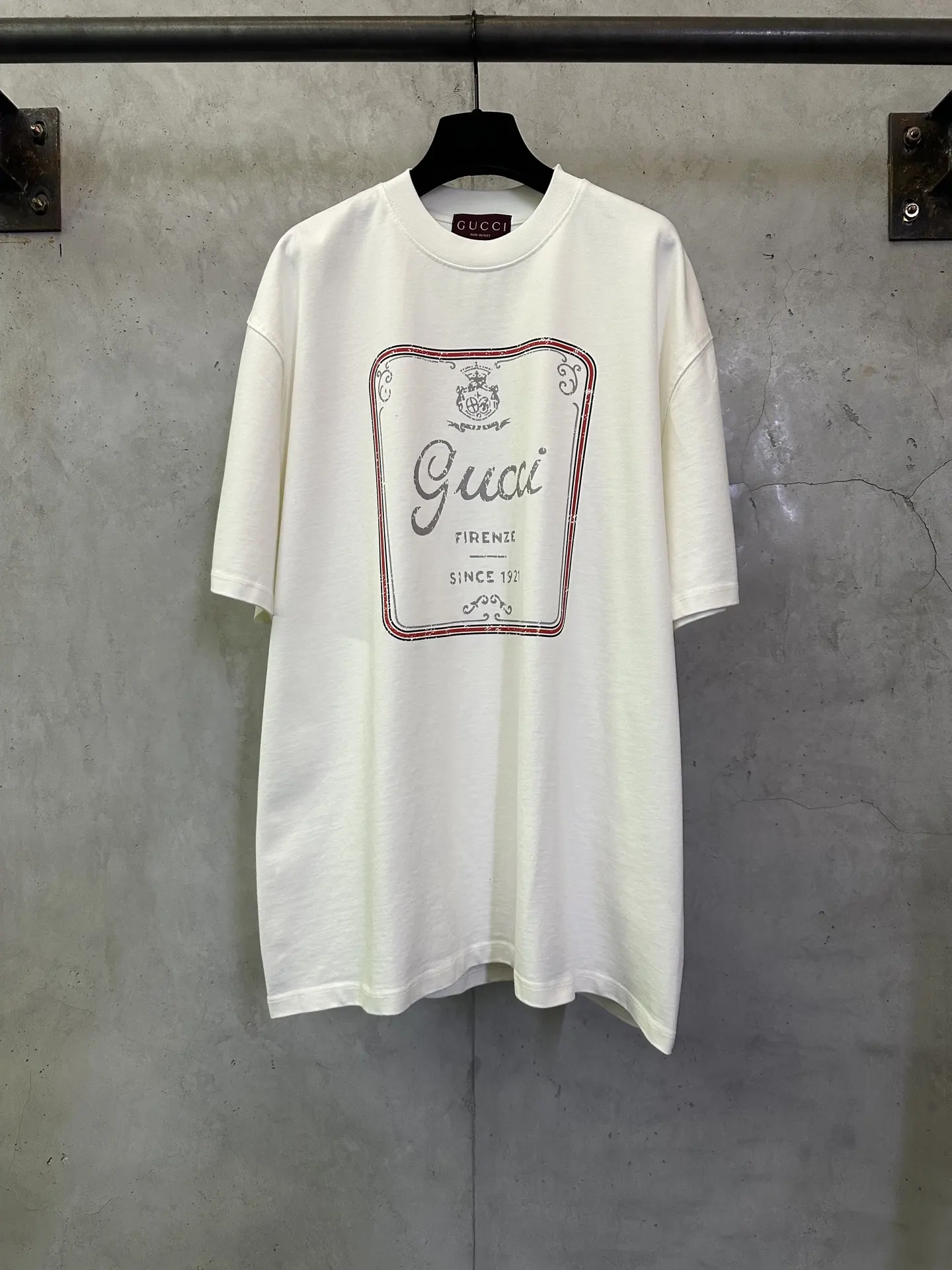 Gucci Firenze Logo Print Cotton T-Shirt D22012862