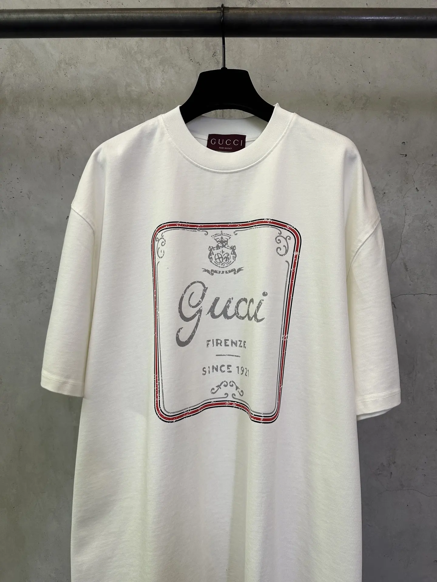 Gucci Firenze Logo Print Cotton T-Shirt D22012862 — view 3