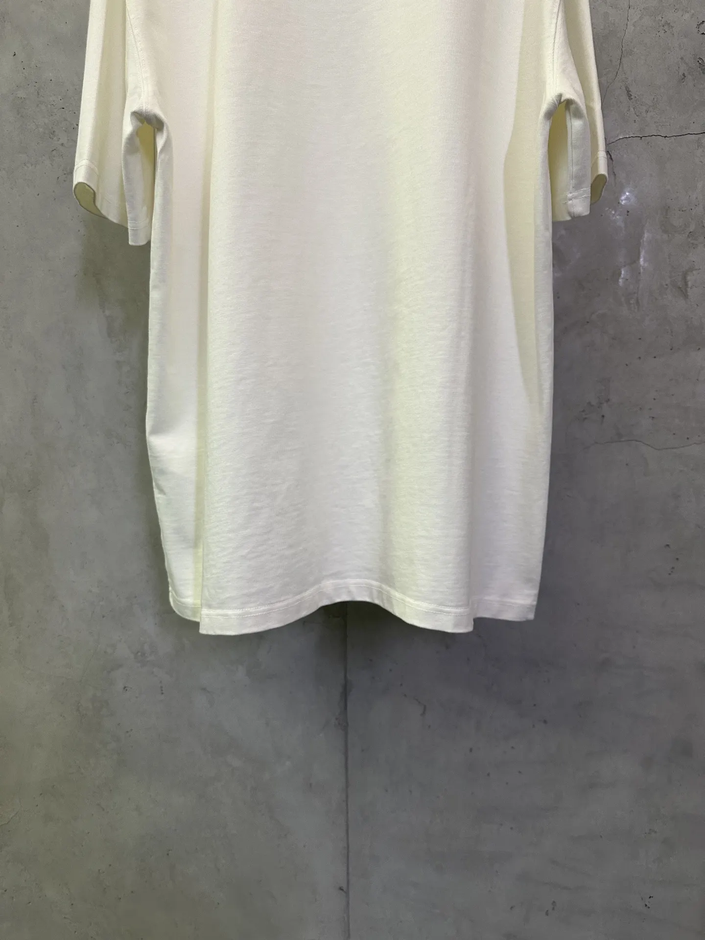 Gucci Firenze Logo Print Cotton T-Shirt D22012862 — view 6