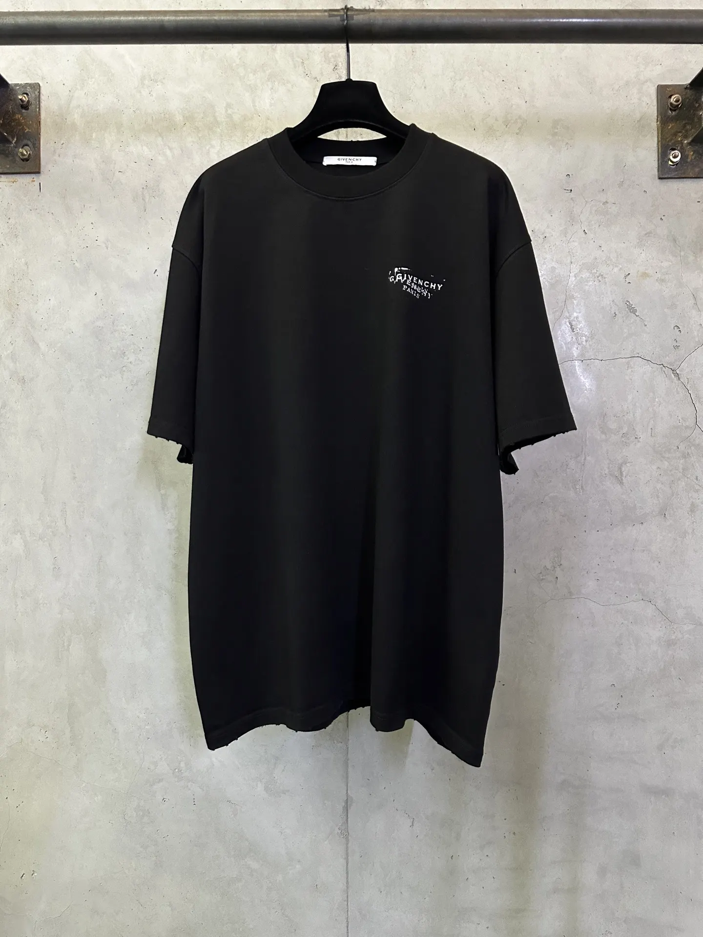 Stamp Logo Heavyweight Cotton T-Shirt D22015704