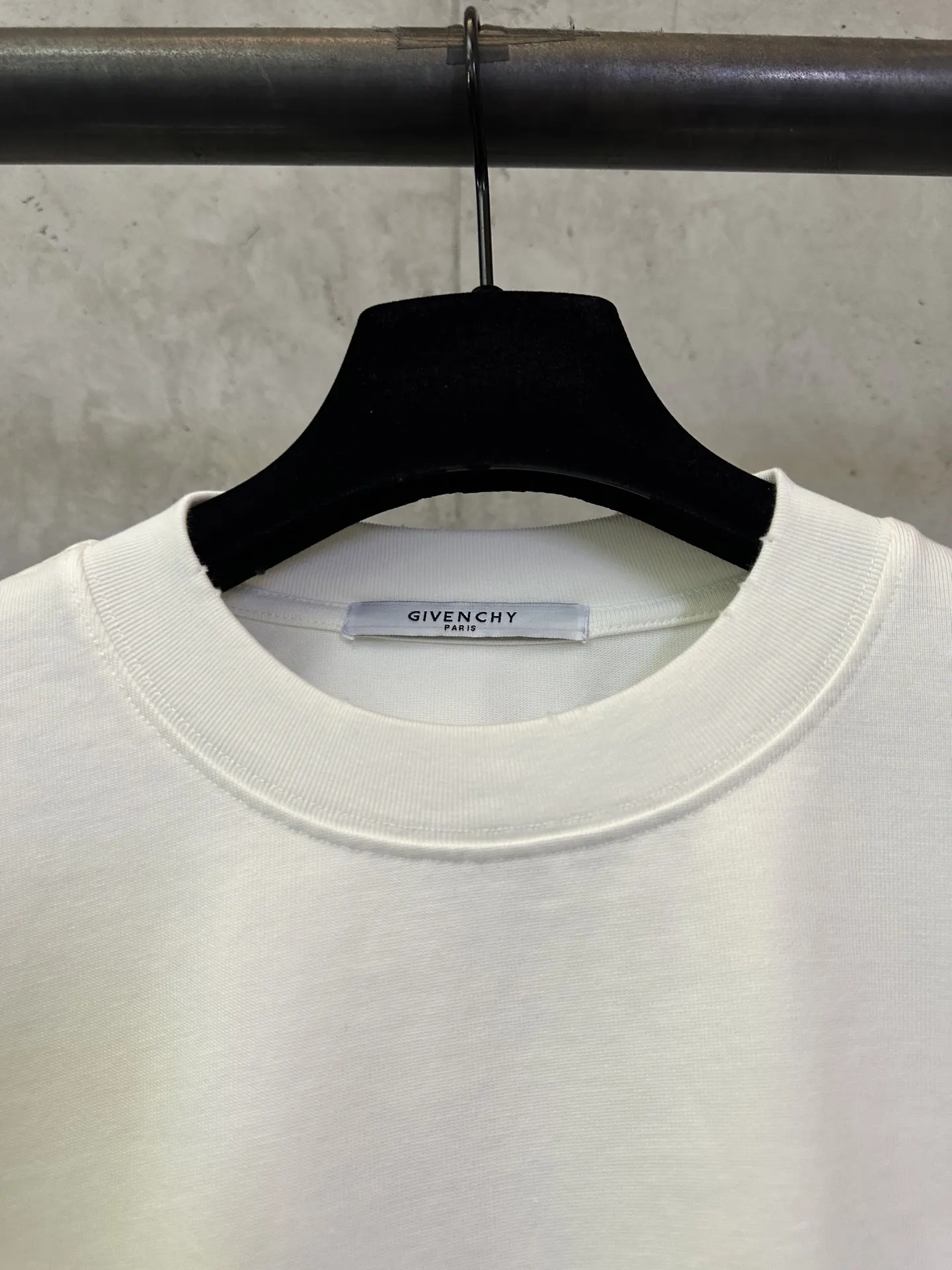 Stamp Logo Heavyweight Cotton T-Shirt D22015705 — view 7
