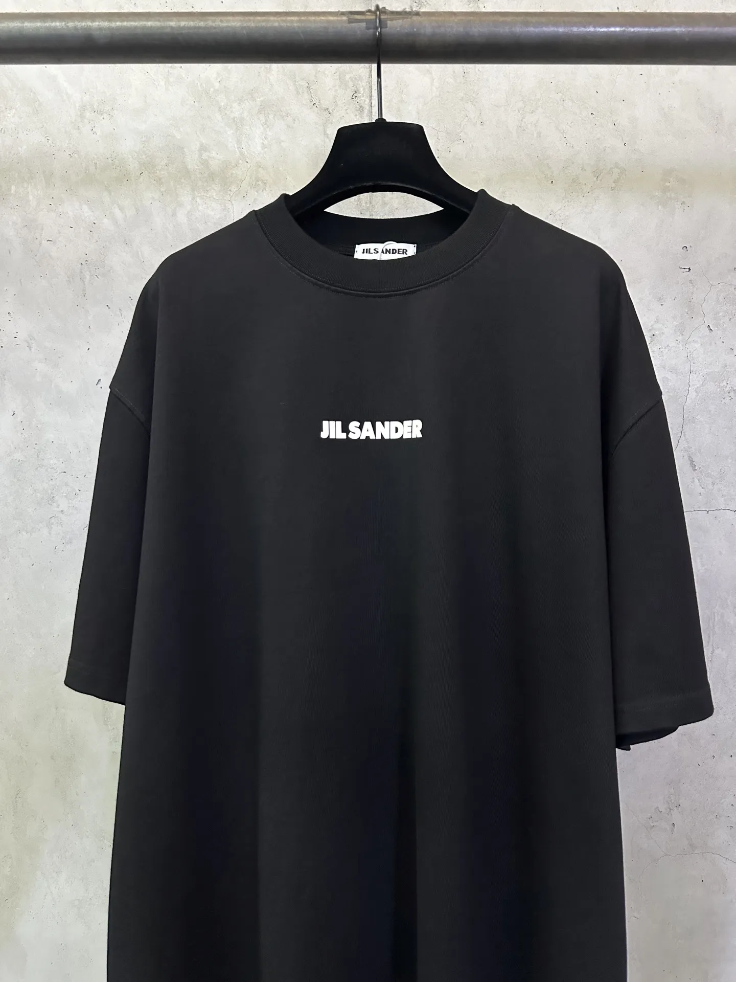 Logo-Print Heavyweight Cotton T-Shirt D22015717 — view 3