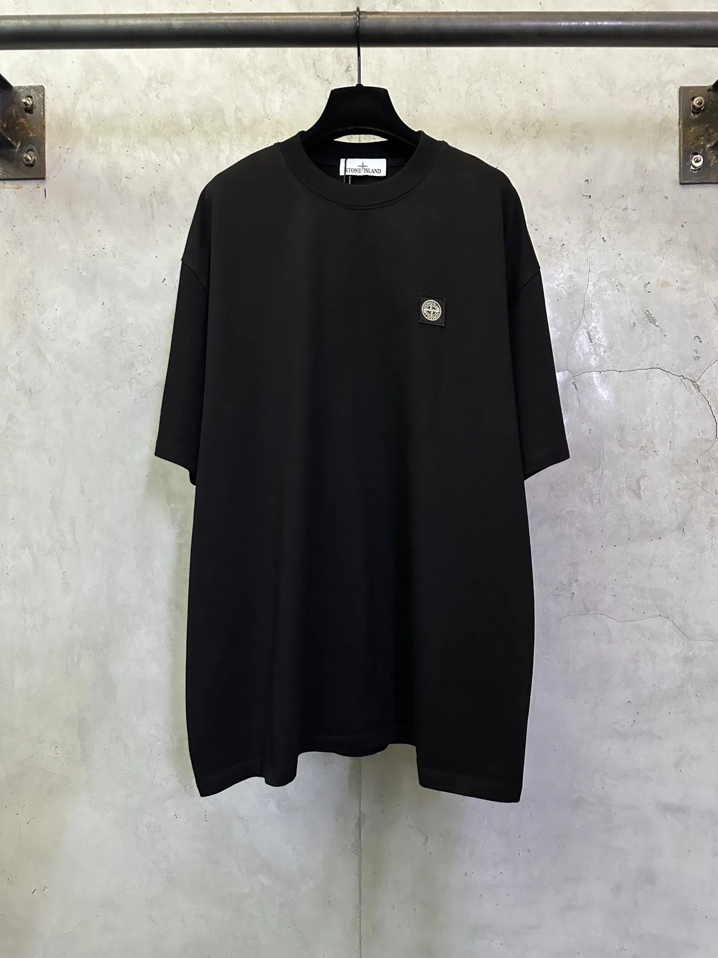Compass Logo Embroidered Heavyweight T-Shirt D22012754