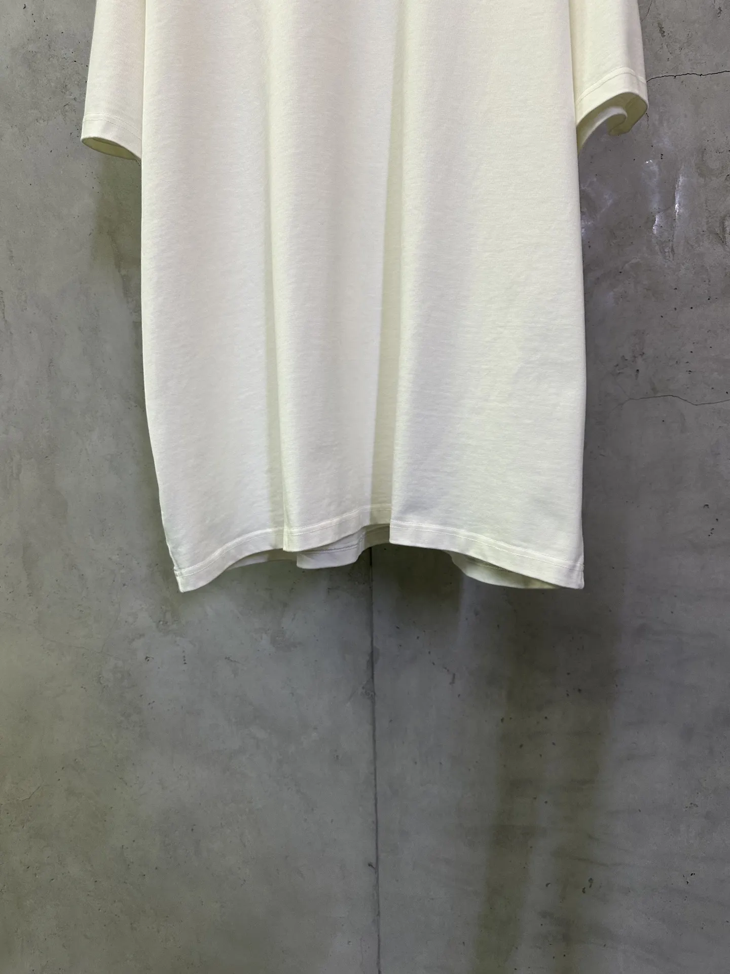 VLTN Logo Print Heavyweight Cotton T-Shirt D22012913 — view 4