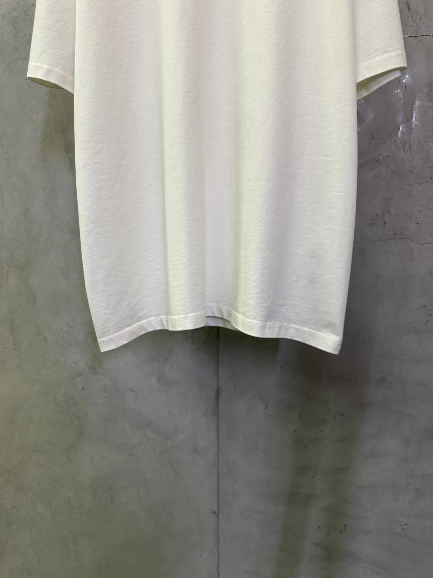 VLTN Logo Print Heavyweight Cotton T-Shirt D22012915 — view 4