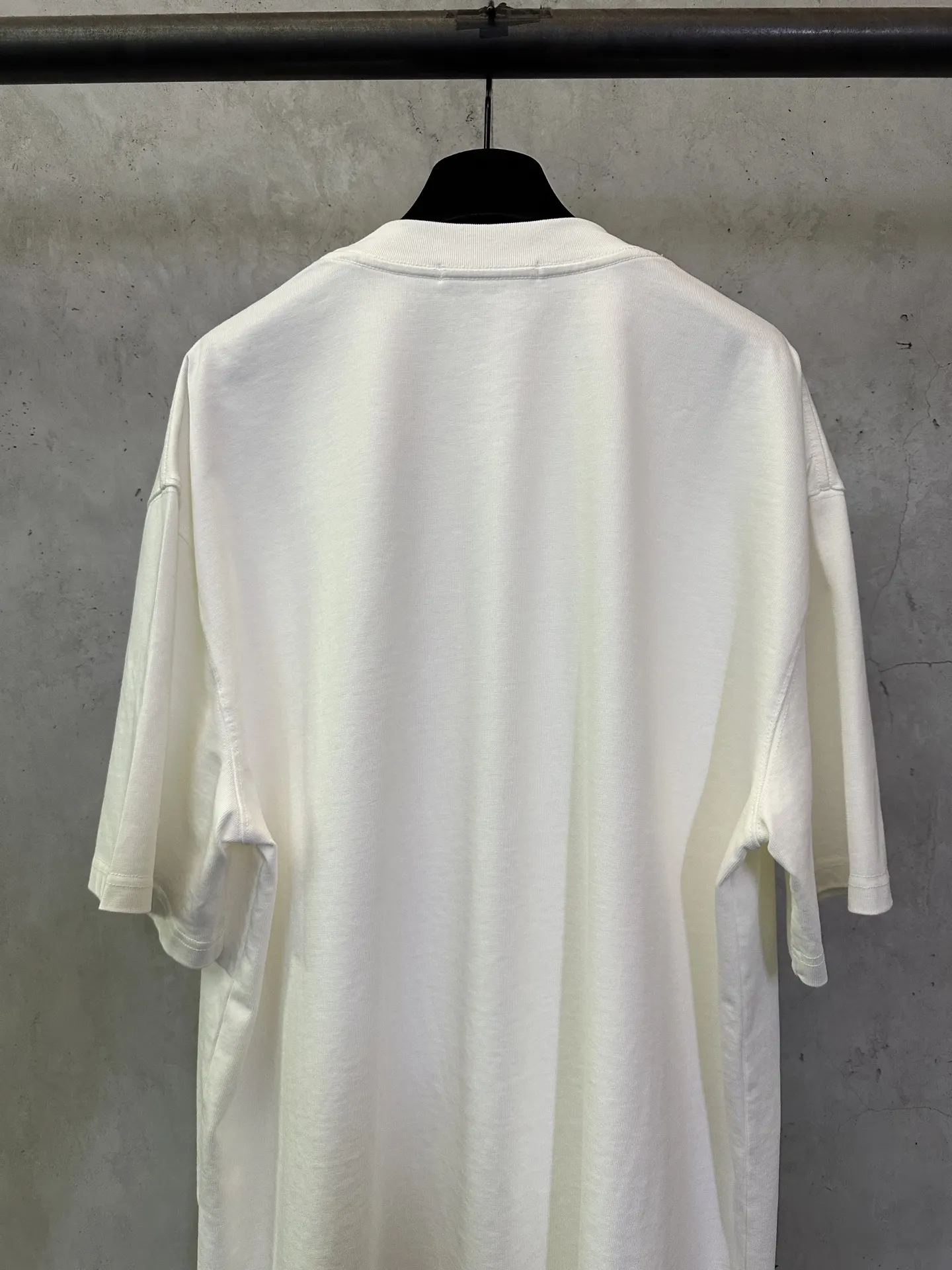 VLTN Logo Print Heavyweight Cotton T-Shirt D22012915 — view 5