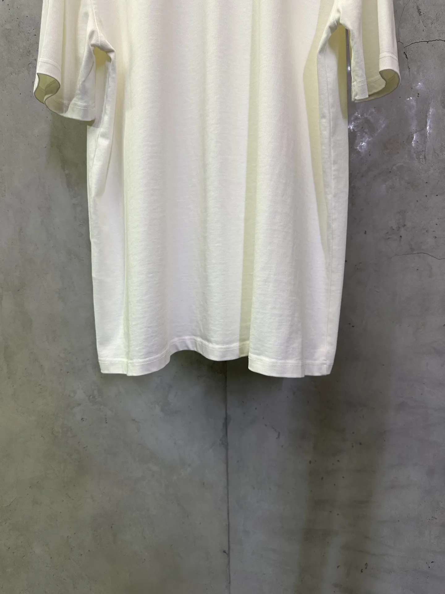 VLTN Logo Print Heavyweight Cotton T-Shirt D22012915 — view 6