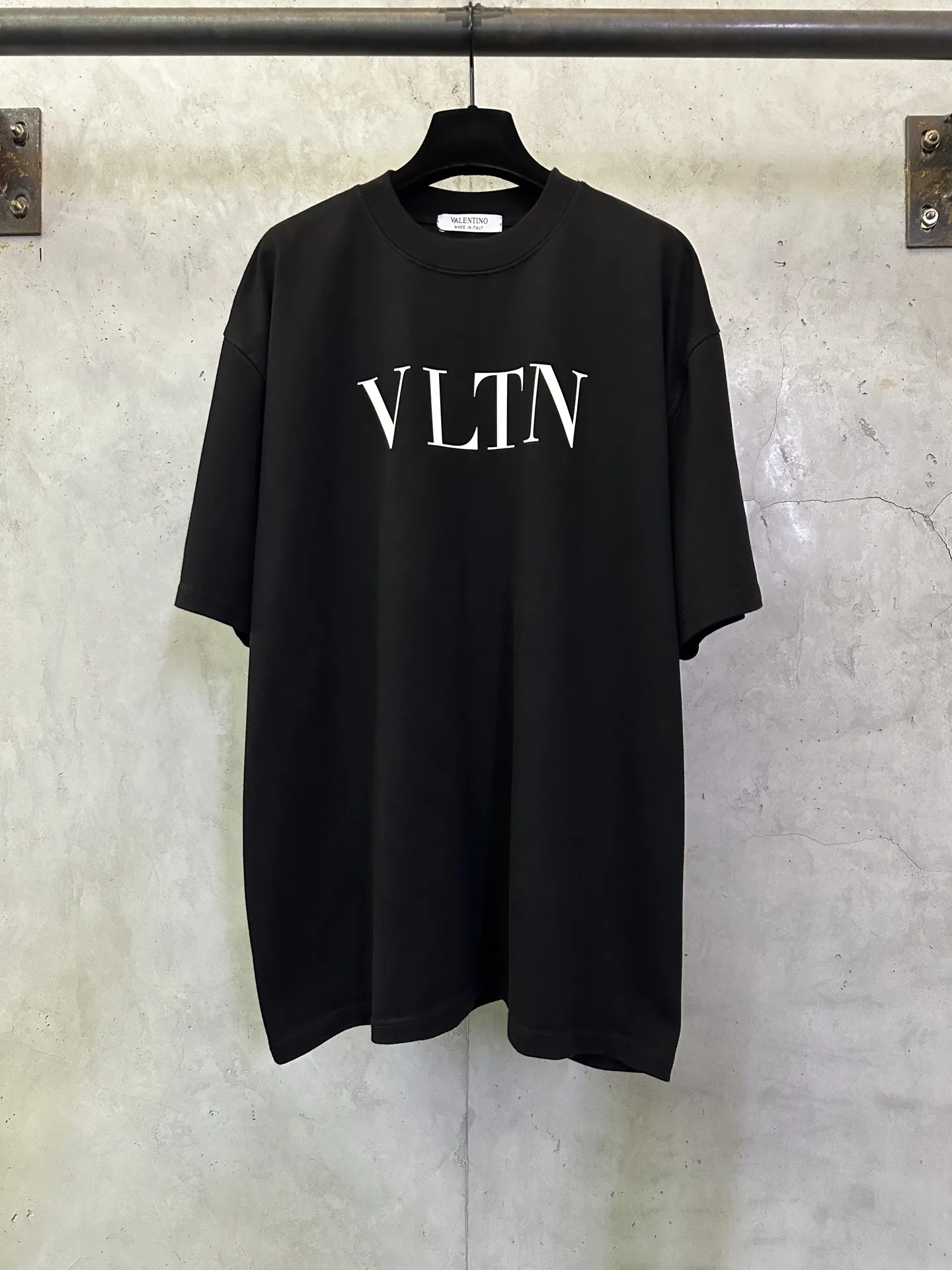VLTN Logo Print Heavyweight Cotton T-Shirt D22012916