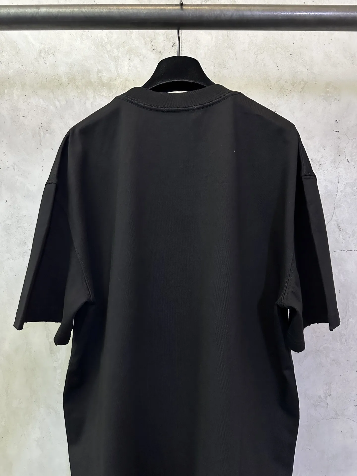 Logo-Print Heavyweight Cotton T-Shirt D22012821 — view 5