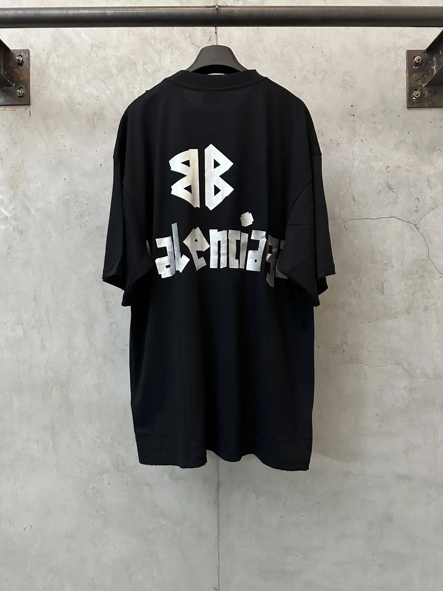 Gaffer Tape Logo Oversized T-Shirt D22512334 — view 2