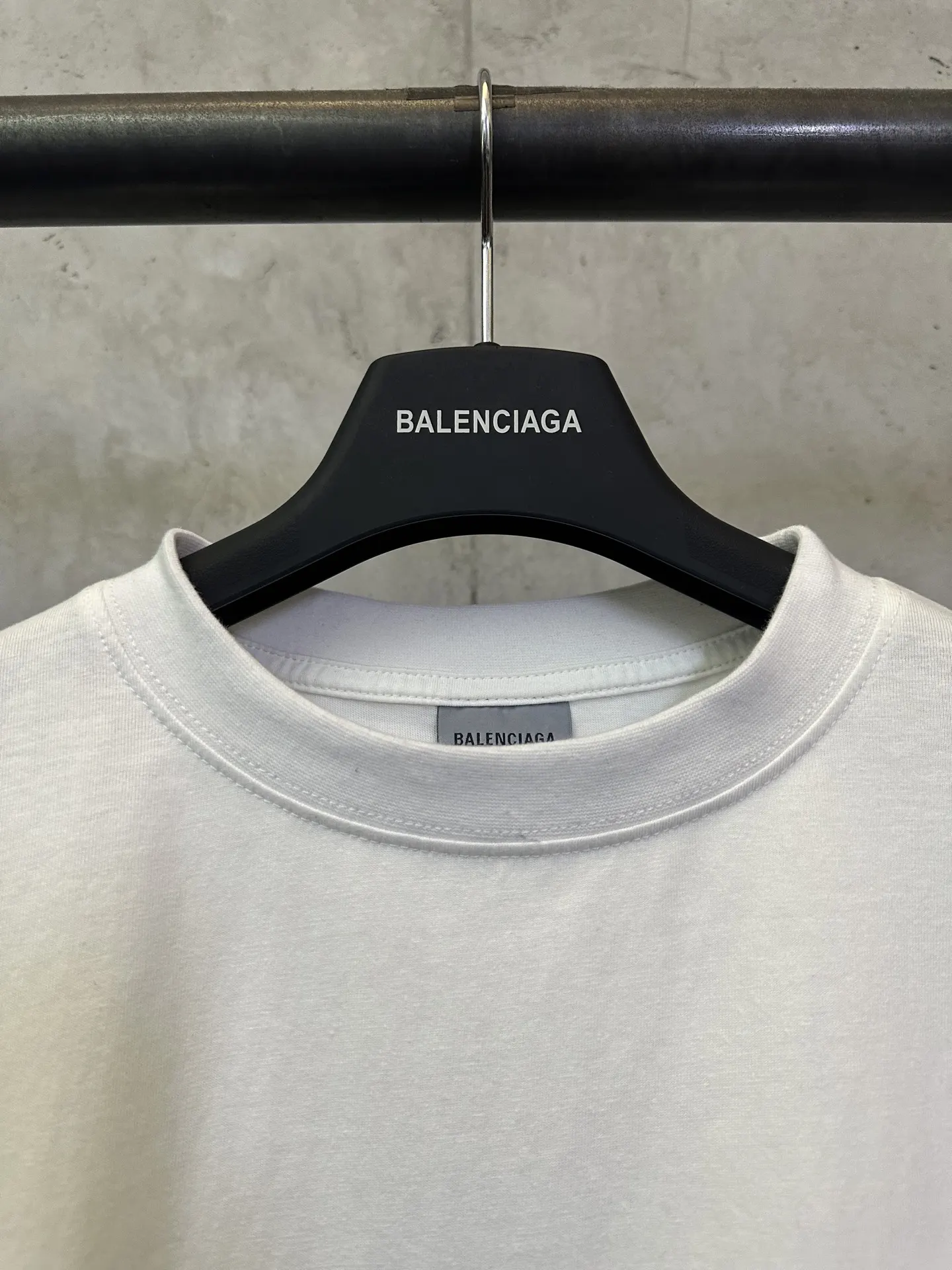 Embroidered Logo Oversized Cotton T-Shirt D22512773 — view 7