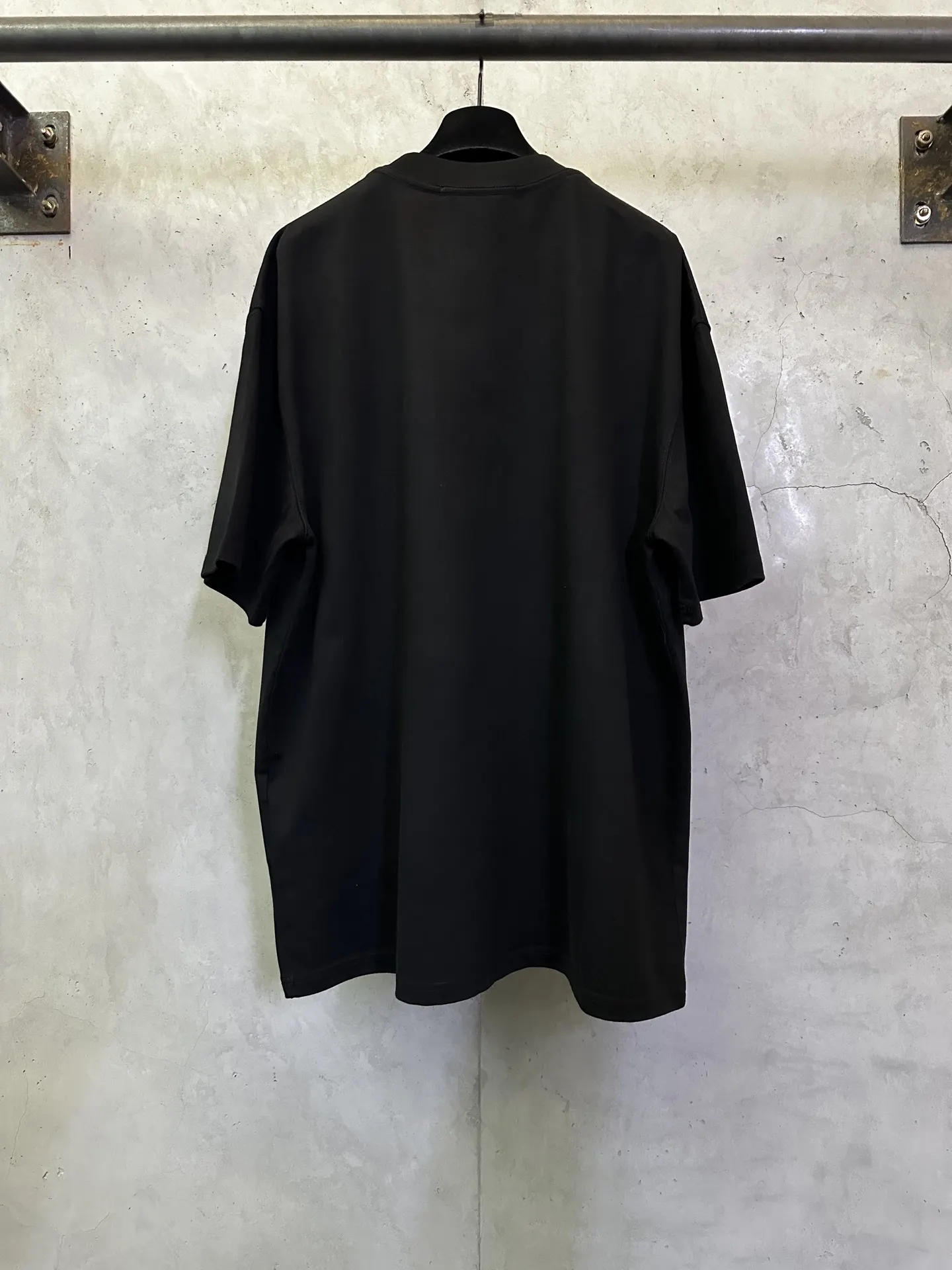 Pearl Logo Heavyweight Cotton T-Shirt D22512779 — view 2