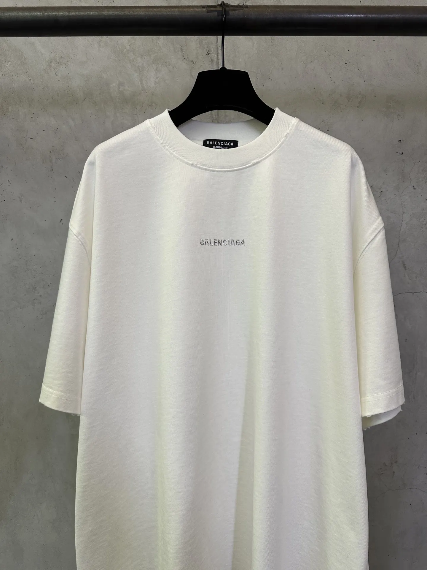 Logo Rhinestone Heavyweight Cotton T-Shirt D22515709 — view 3