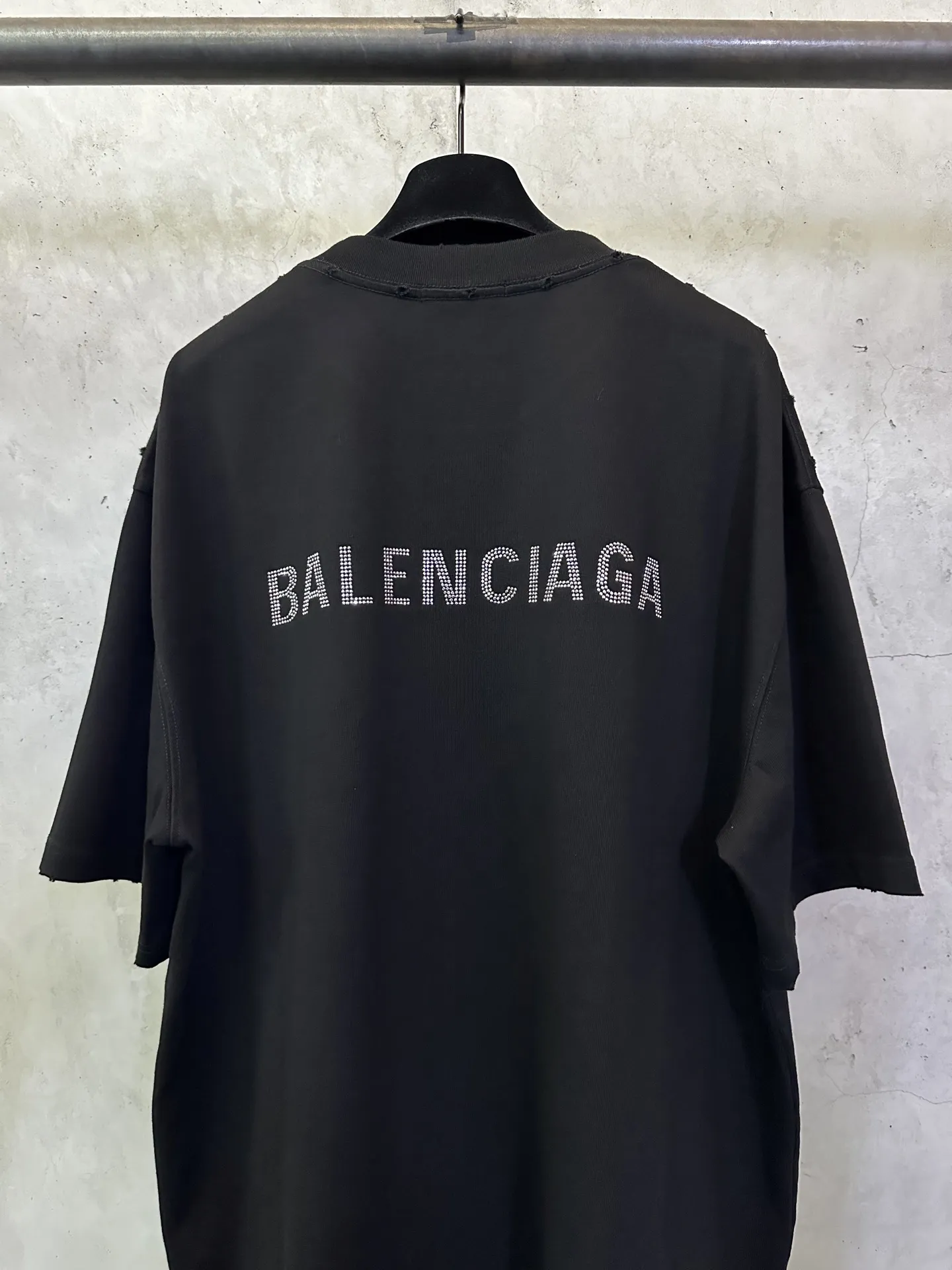 Rhinestone Logo Heavyweight Cotton T-Shirt D22515708 — view 5
