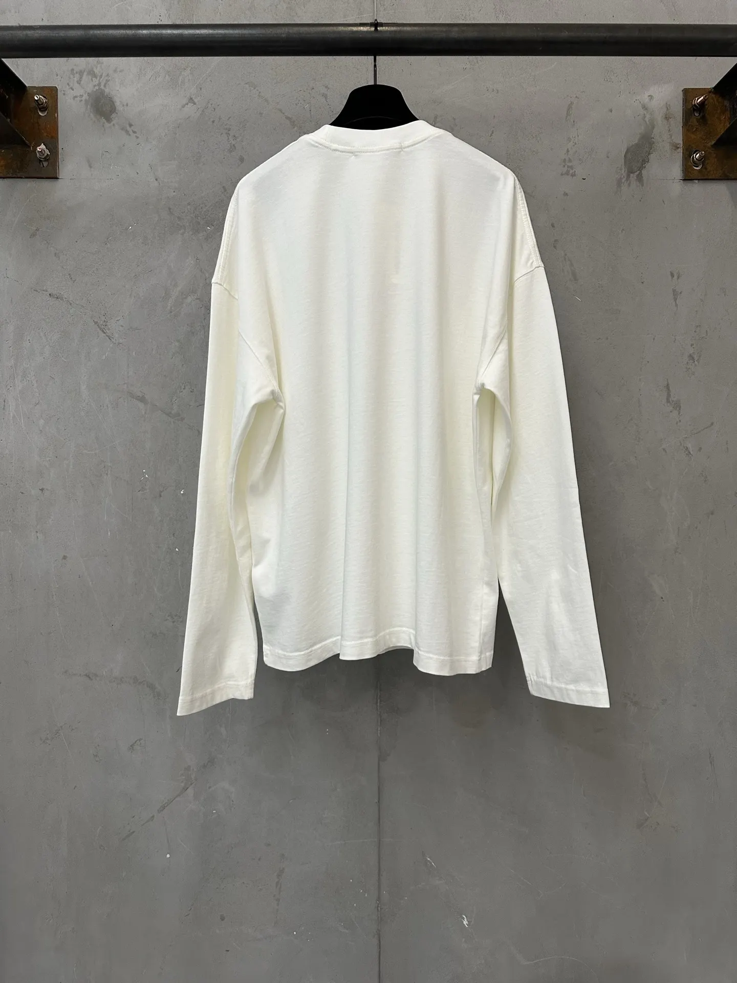 Logo Print Long-Sleeve Cotton T-Shirt D23024432 — view 2