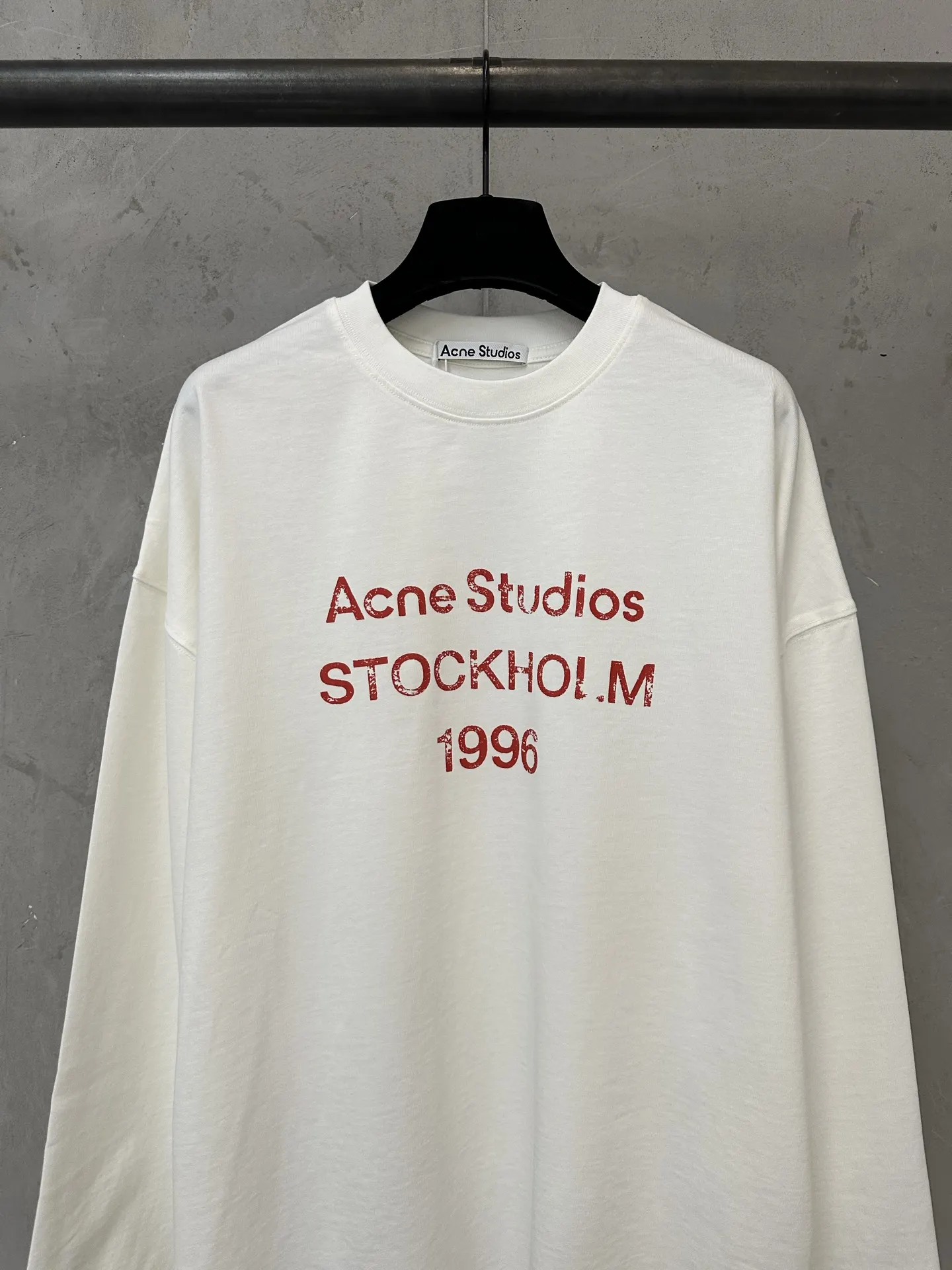 Logo Print Long-Sleeve Cotton T-Shirt D23024432 — view 3