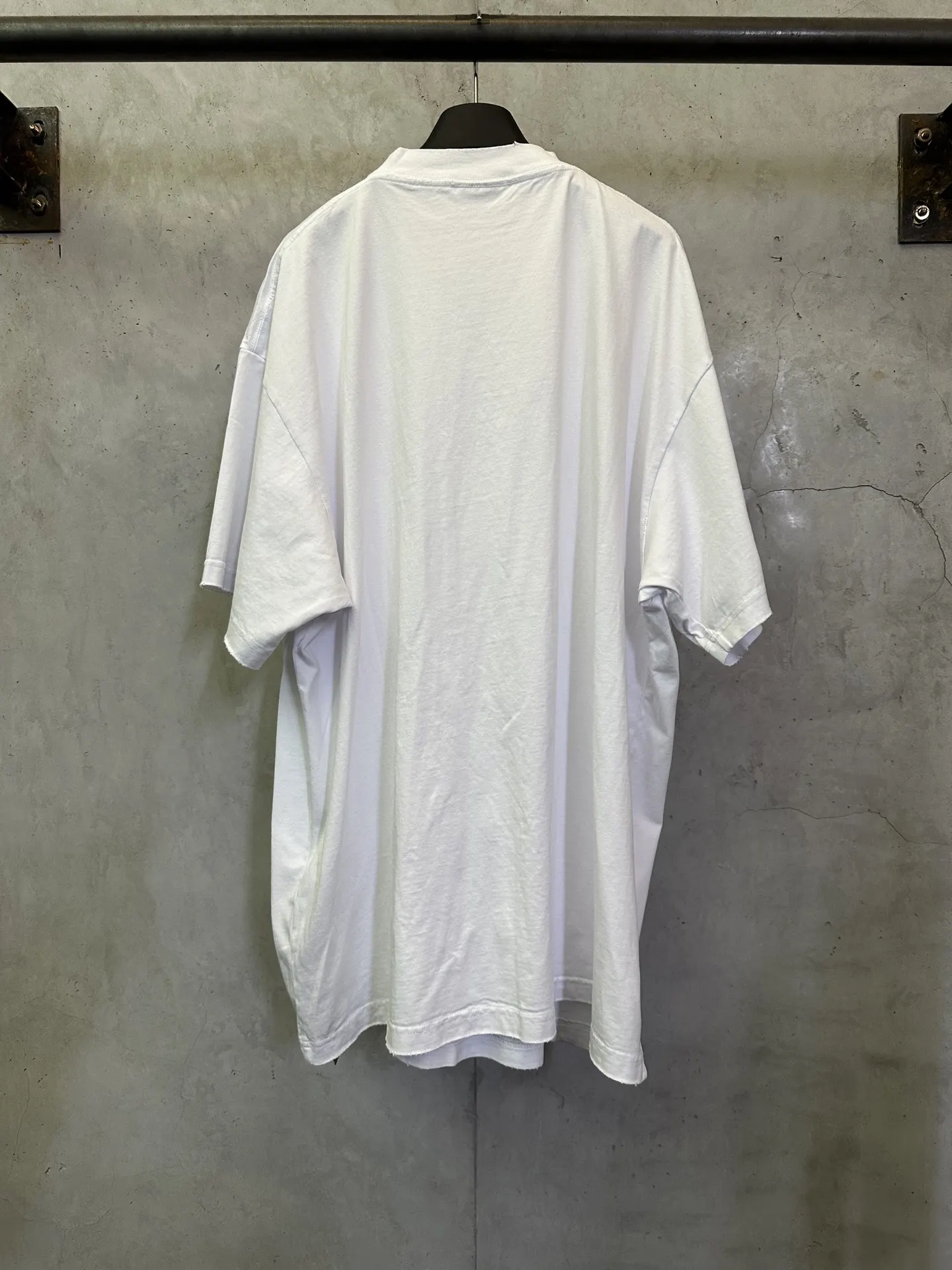Gaffer Tape Logo Oversized T-Shirt D23012739 — view 2