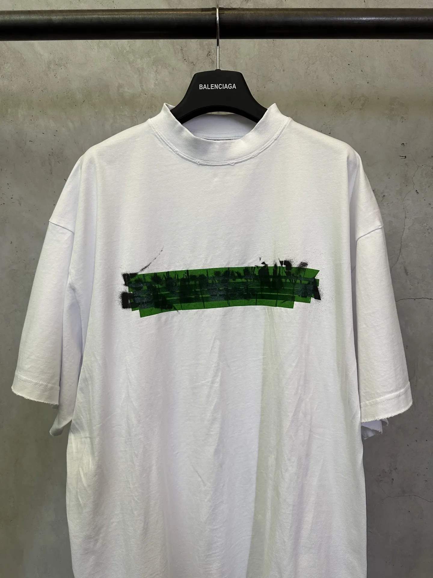 Gaffer Tape Logo Oversized T-Shirt D23012739 — view 3
