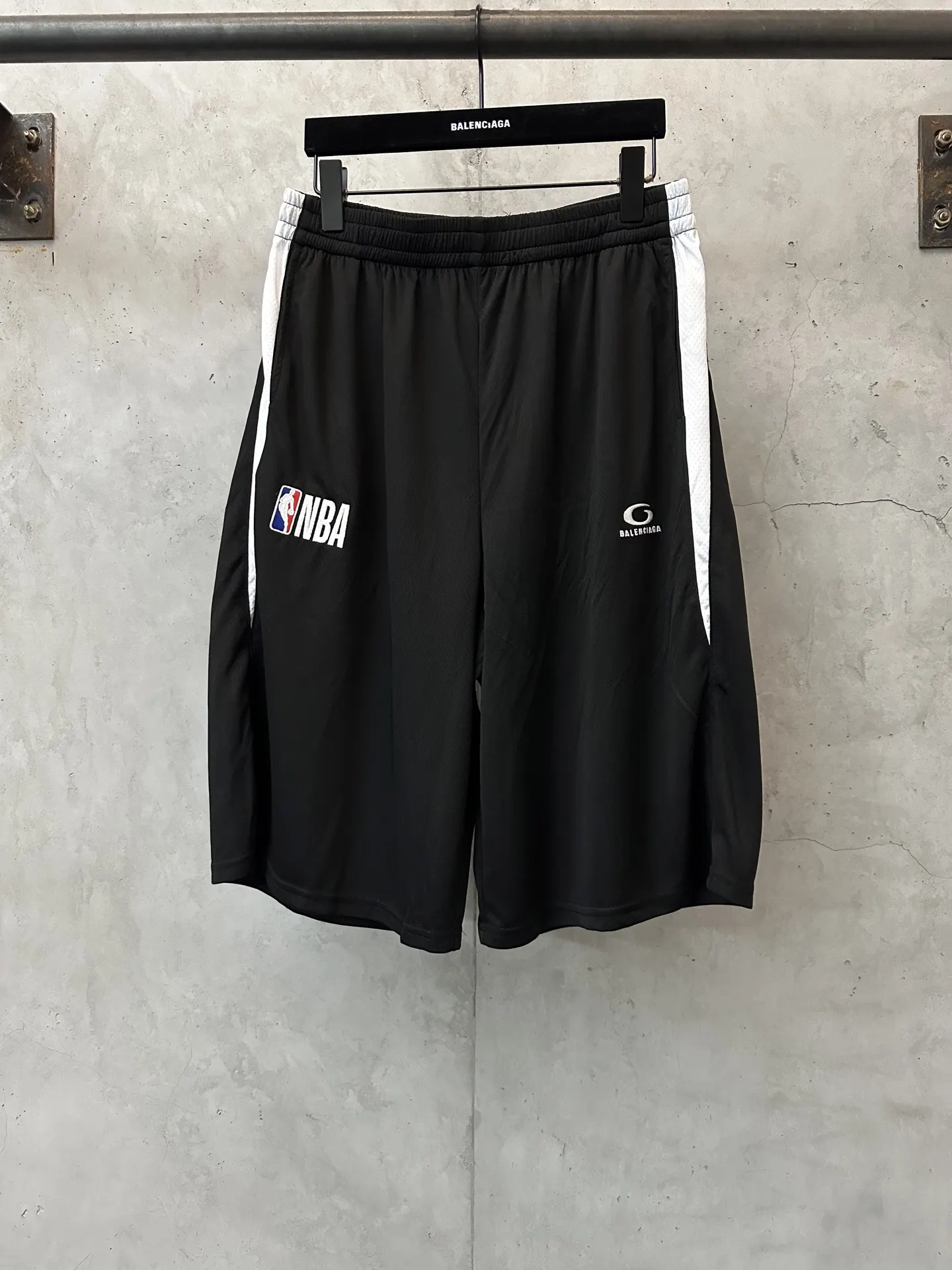 Balenciaga x NBA Mesh Basketball Shorts D23012330