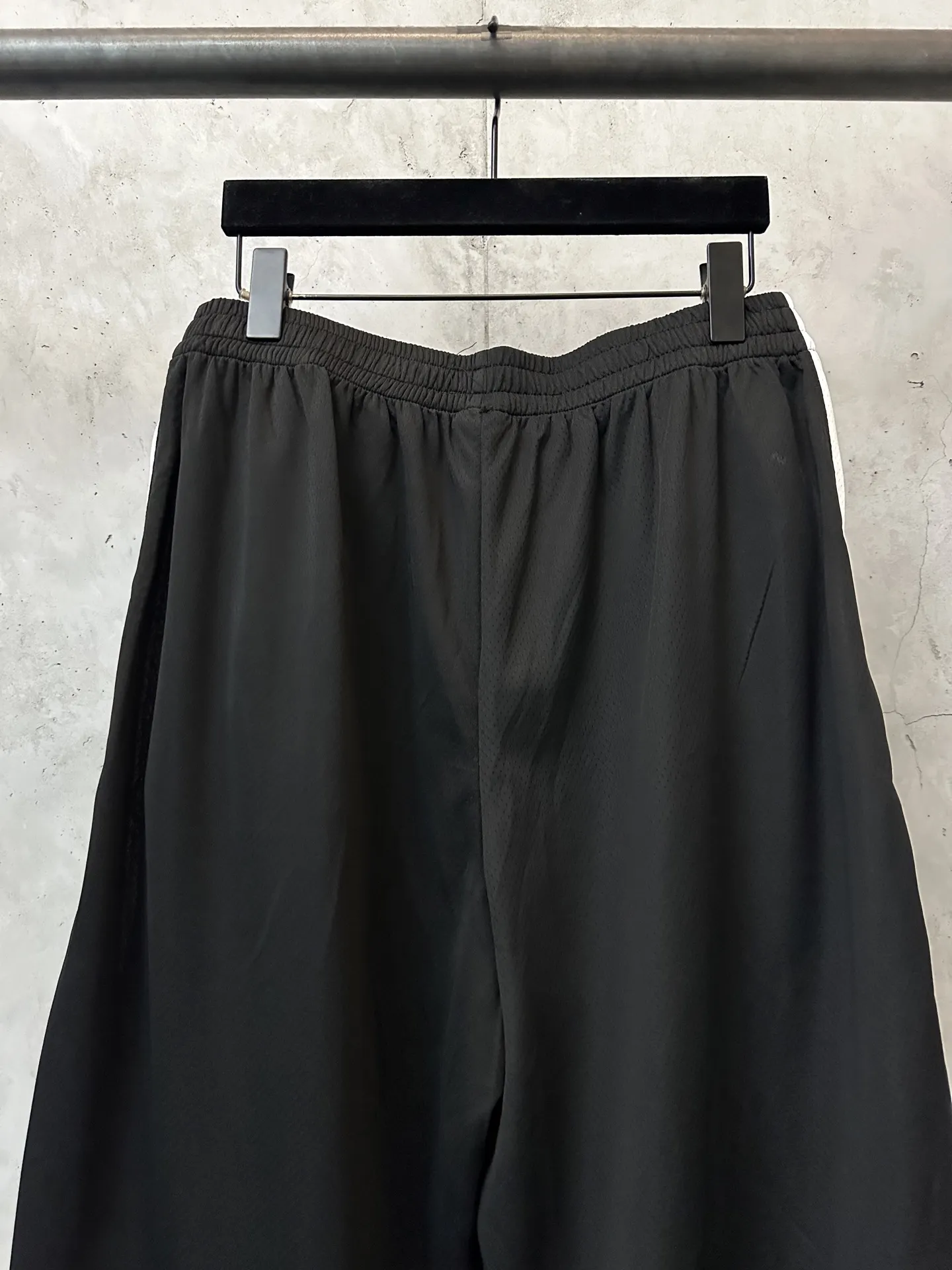 Balenciaga x NBA Mesh Basketball Shorts D23012330 — view 5