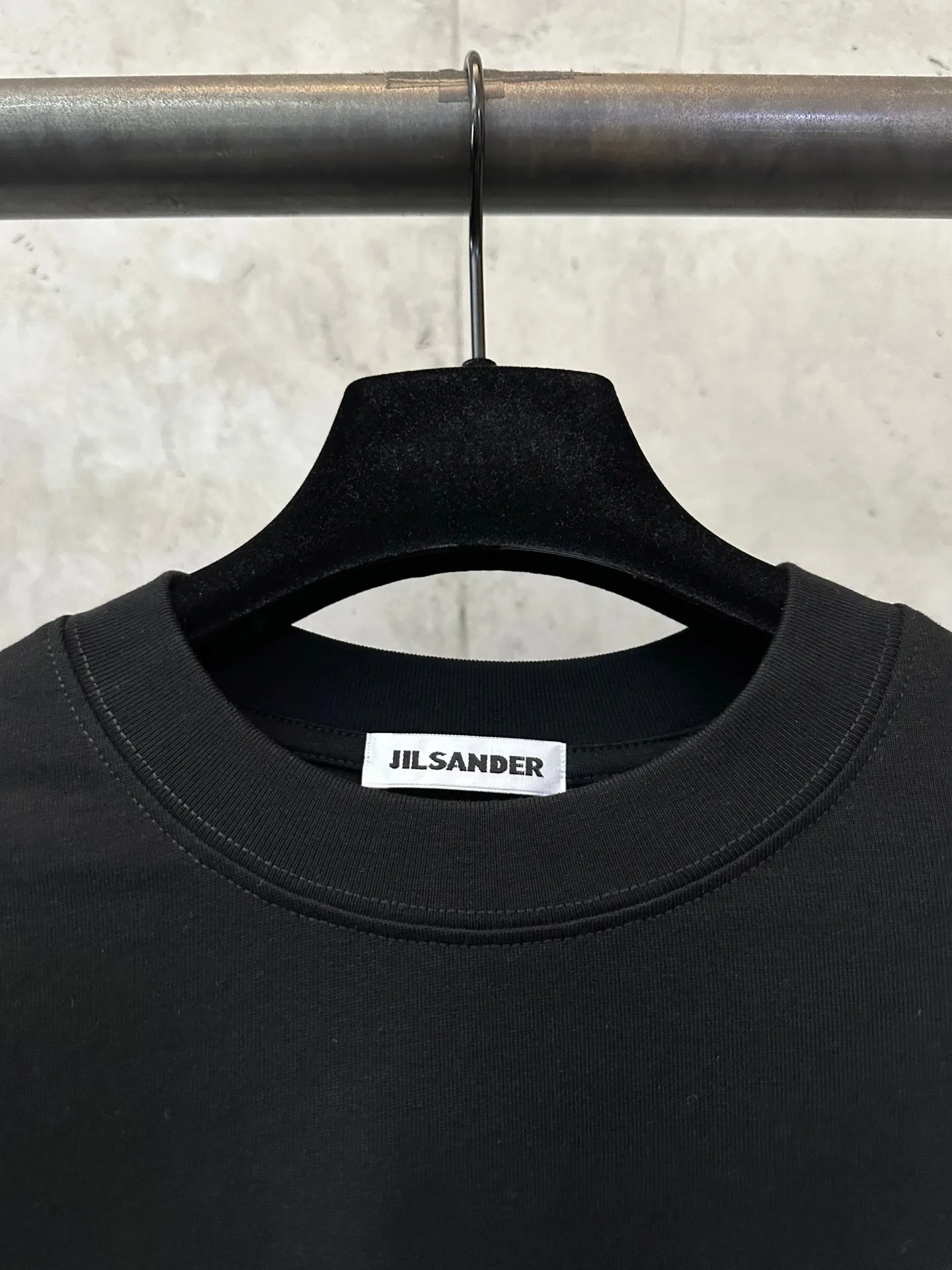 Logo-Print Heavyweight Cotton Long-Sleeve T-Shirt D23021763 — view 7