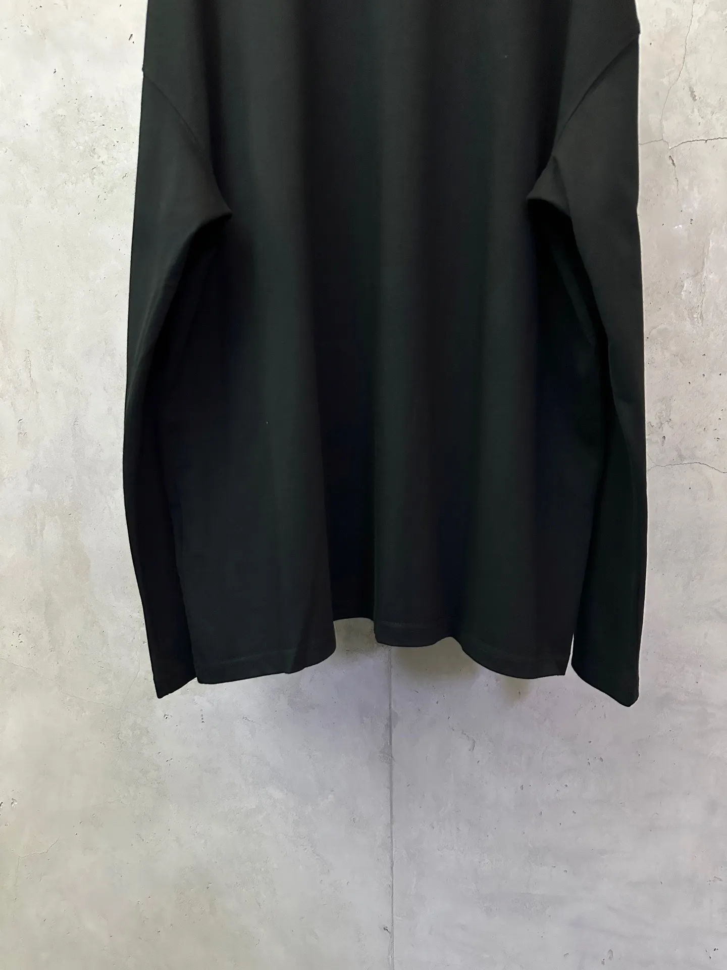 Logo Print Long-Sleeve Cotton T-Shirt D23021762 — view 6